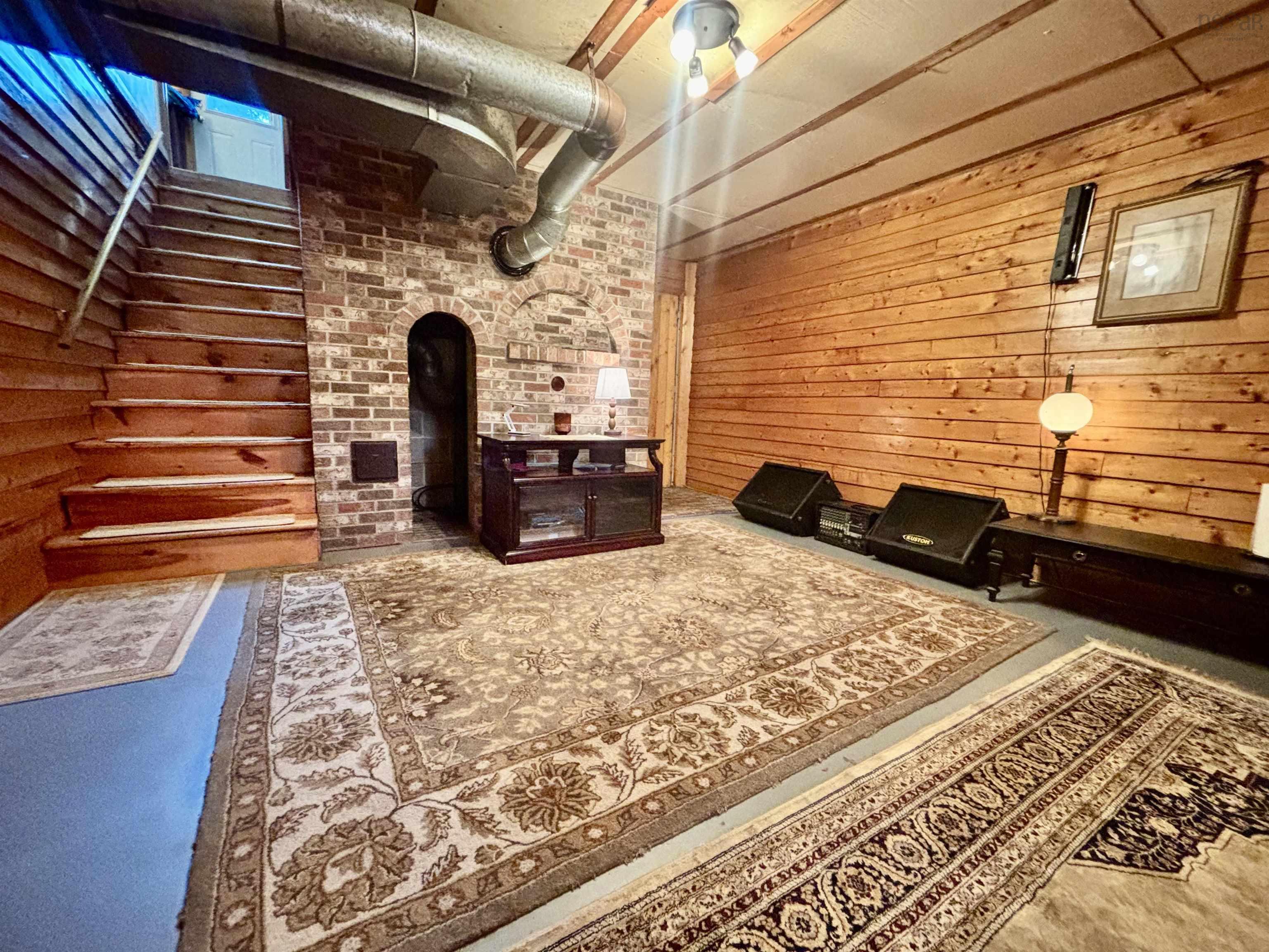 $379,900.00: 962 Highway 202, West Gore