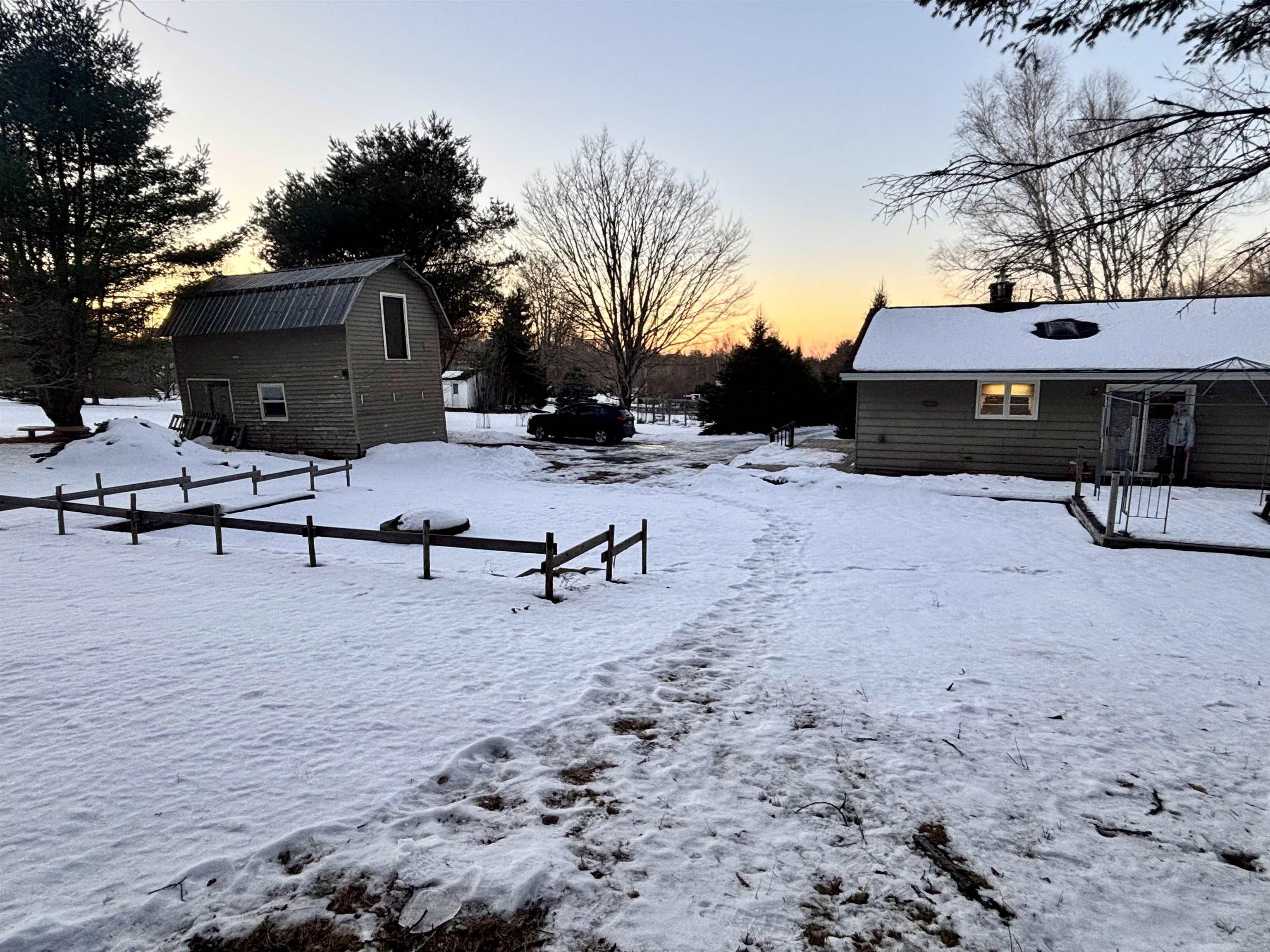 $379,900.00: 962 Highway 202, West Gore