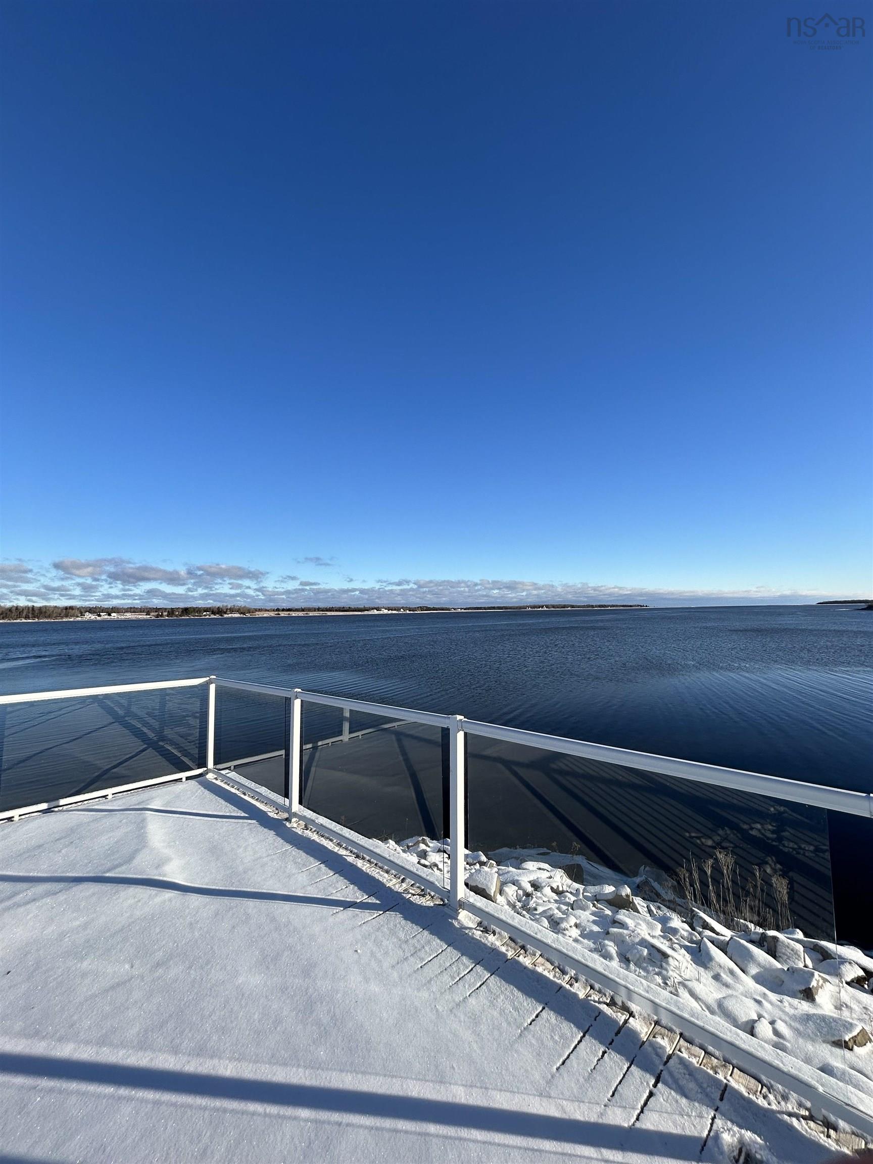 $750,000.00: 13953 Highway 6, Wallace