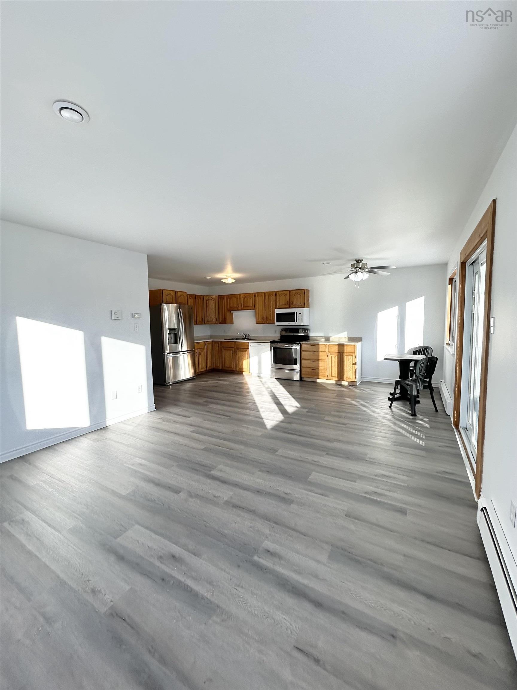 $750,000.00: 13953 Highway 6, Wallace