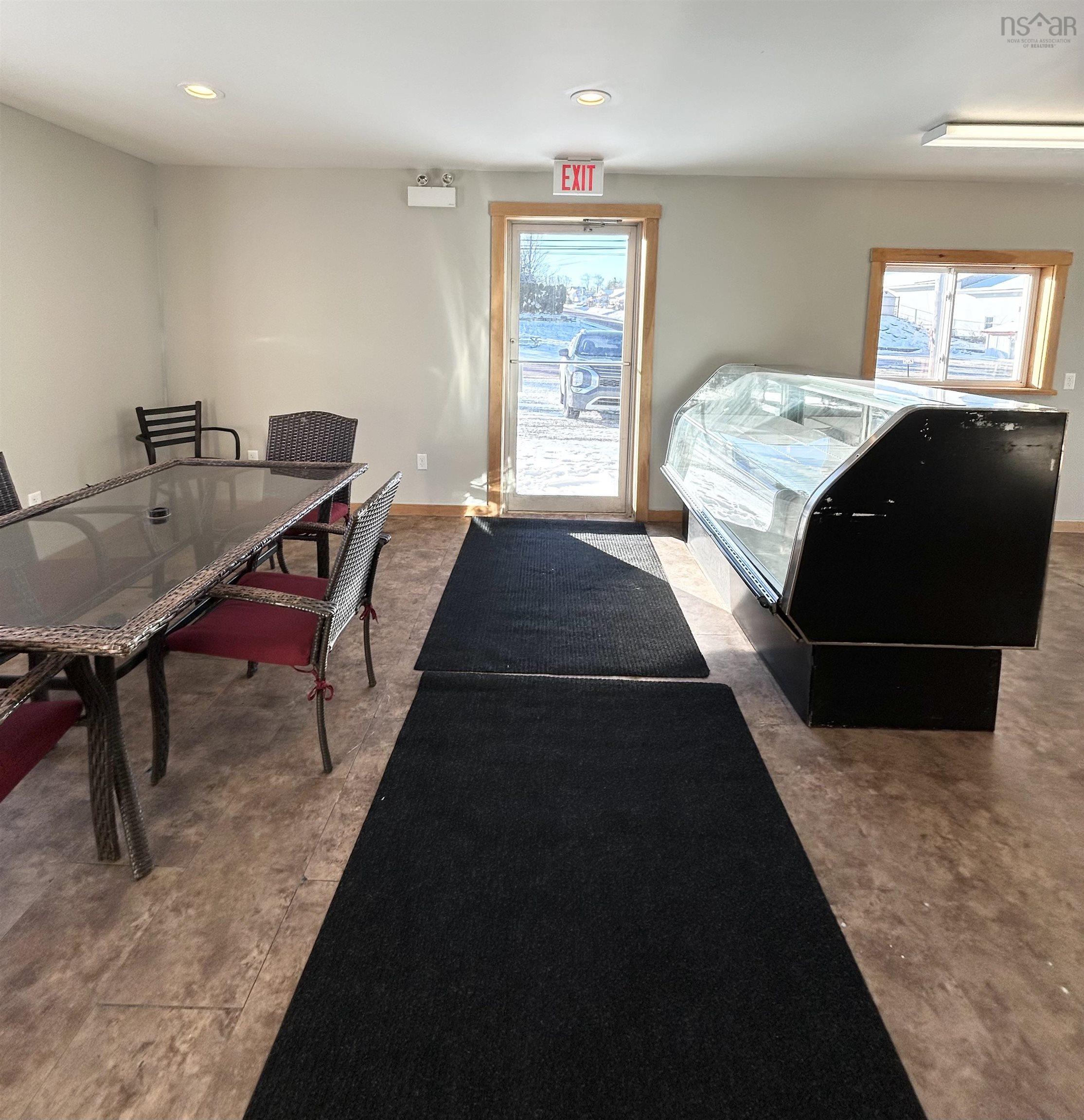 $750,000.00: 13953 Highway 6, Wallace