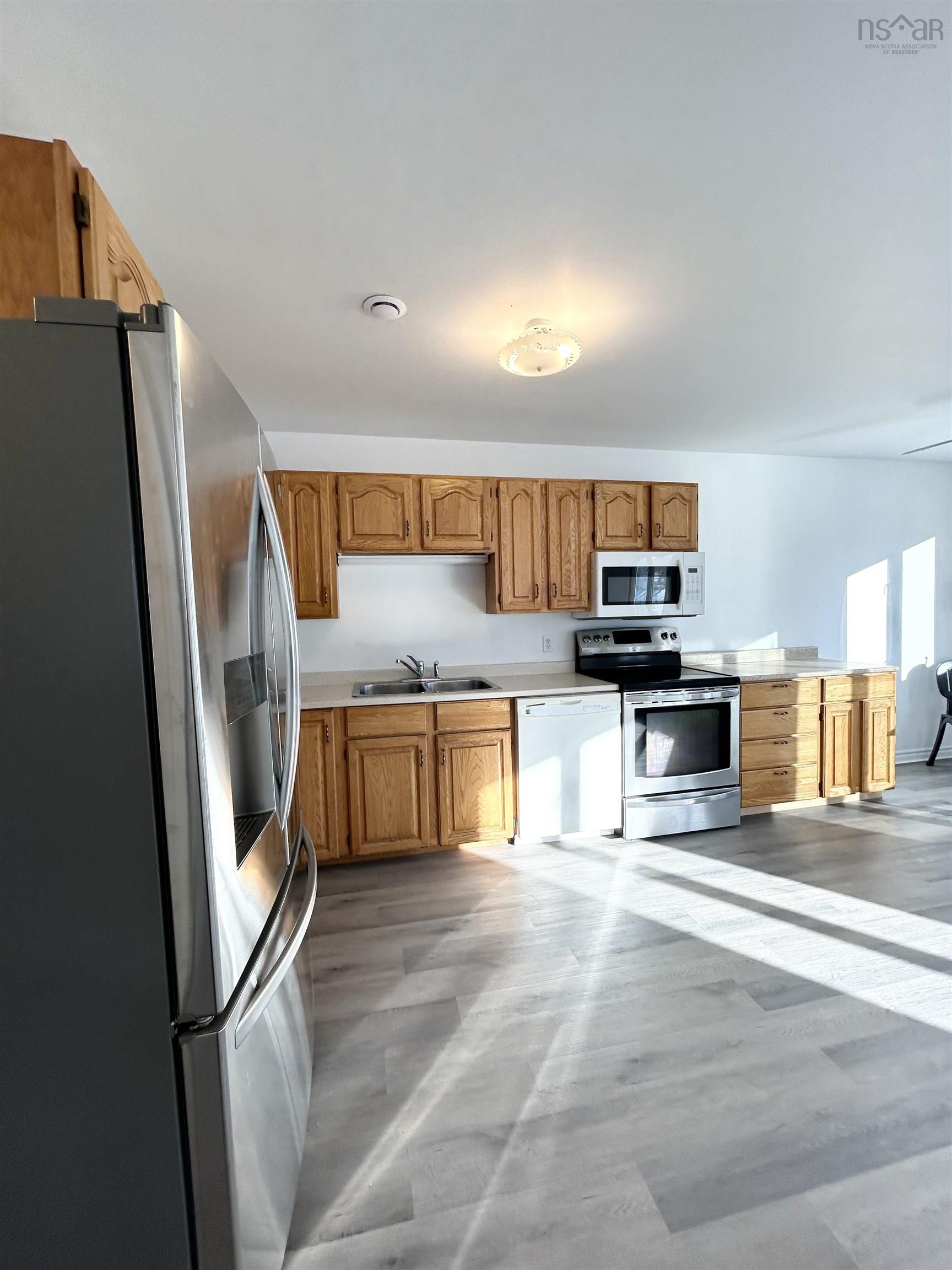 $750,000.00: 13953 Highway 6, Wallace