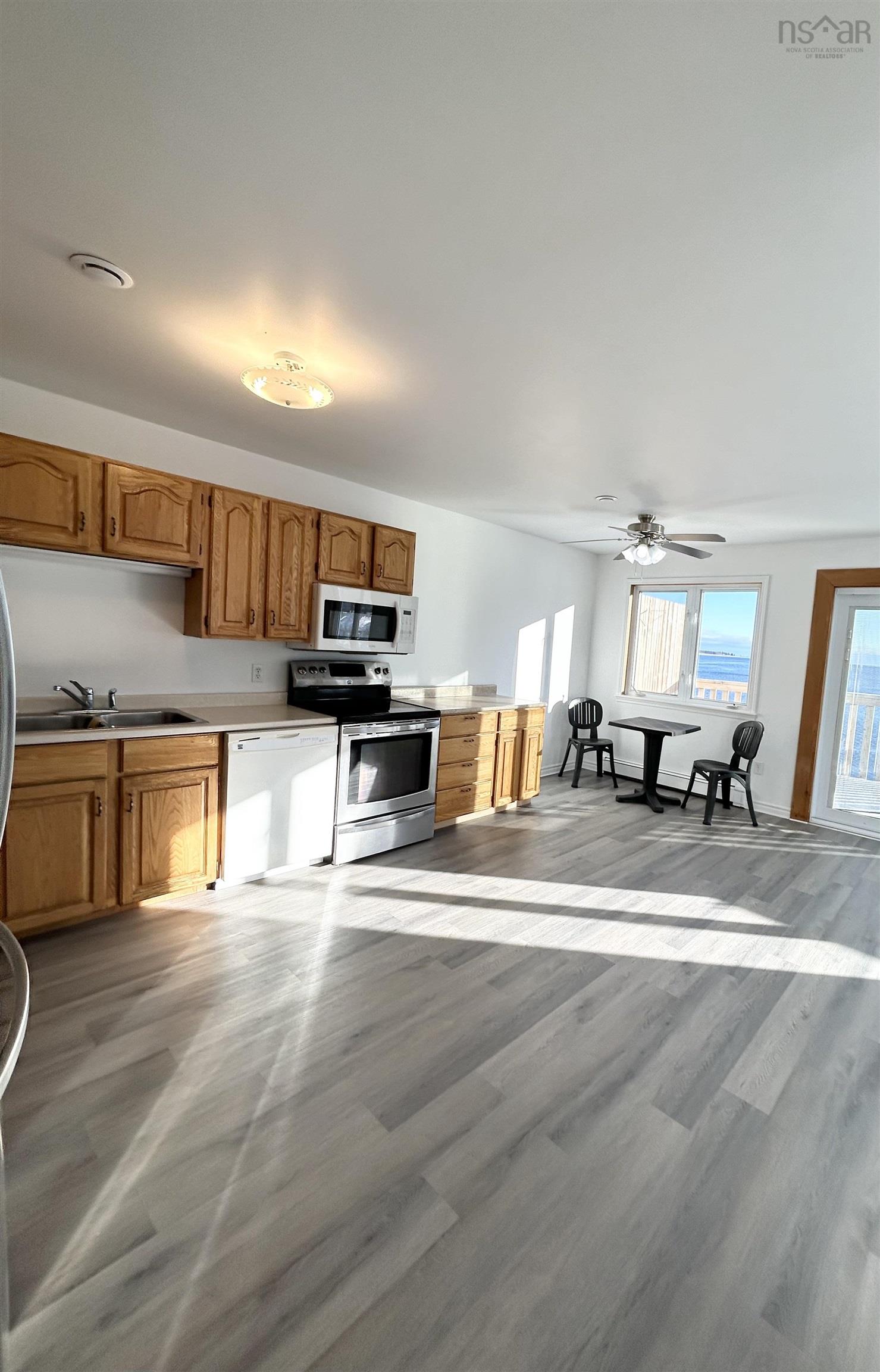 $750,000.00: 13953 Highway 6, Wallace