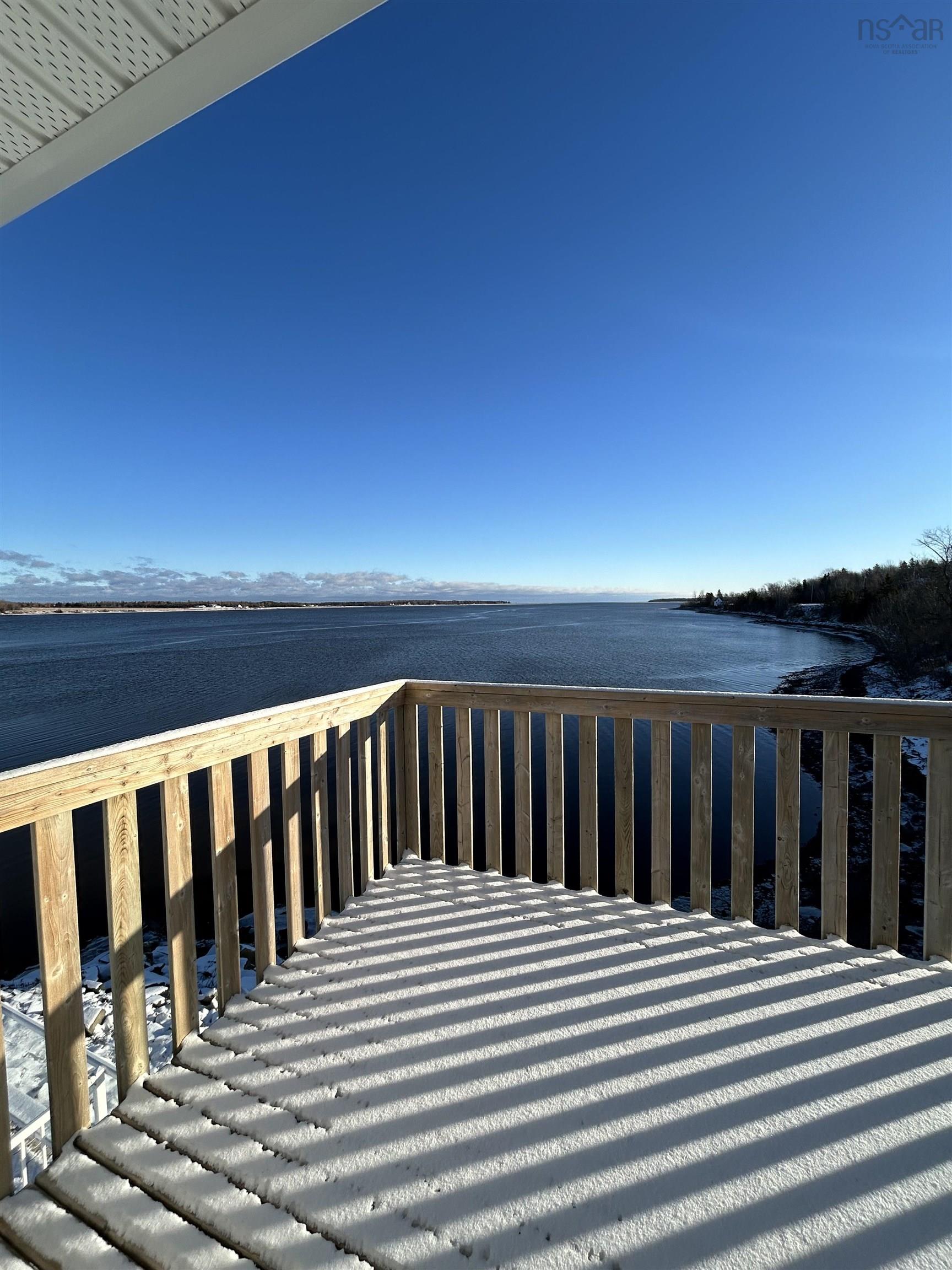 $750,000.00: 13953 Highway 6, Wallace