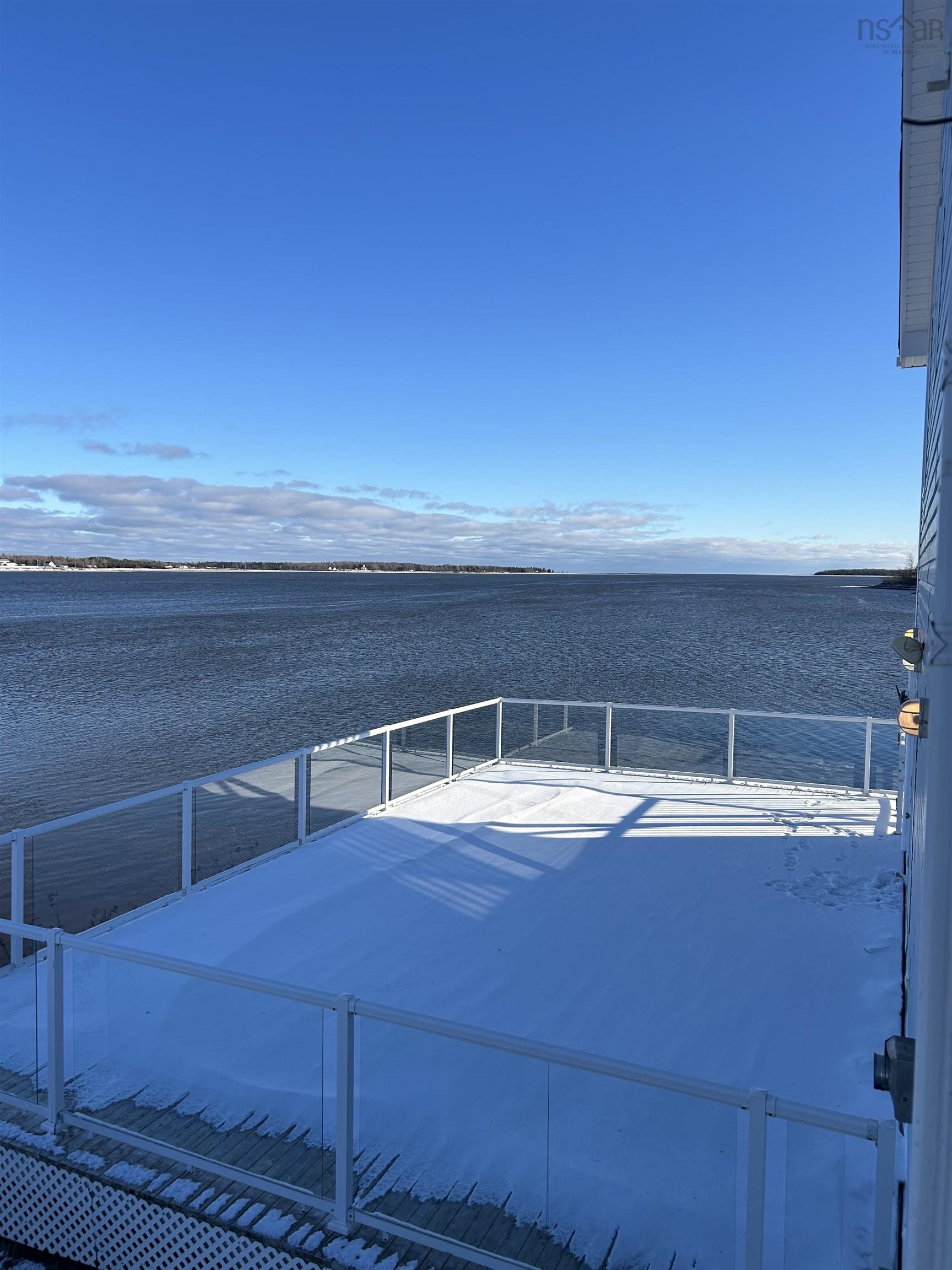 $750,000.00: 13953 Highway 6, Wallace