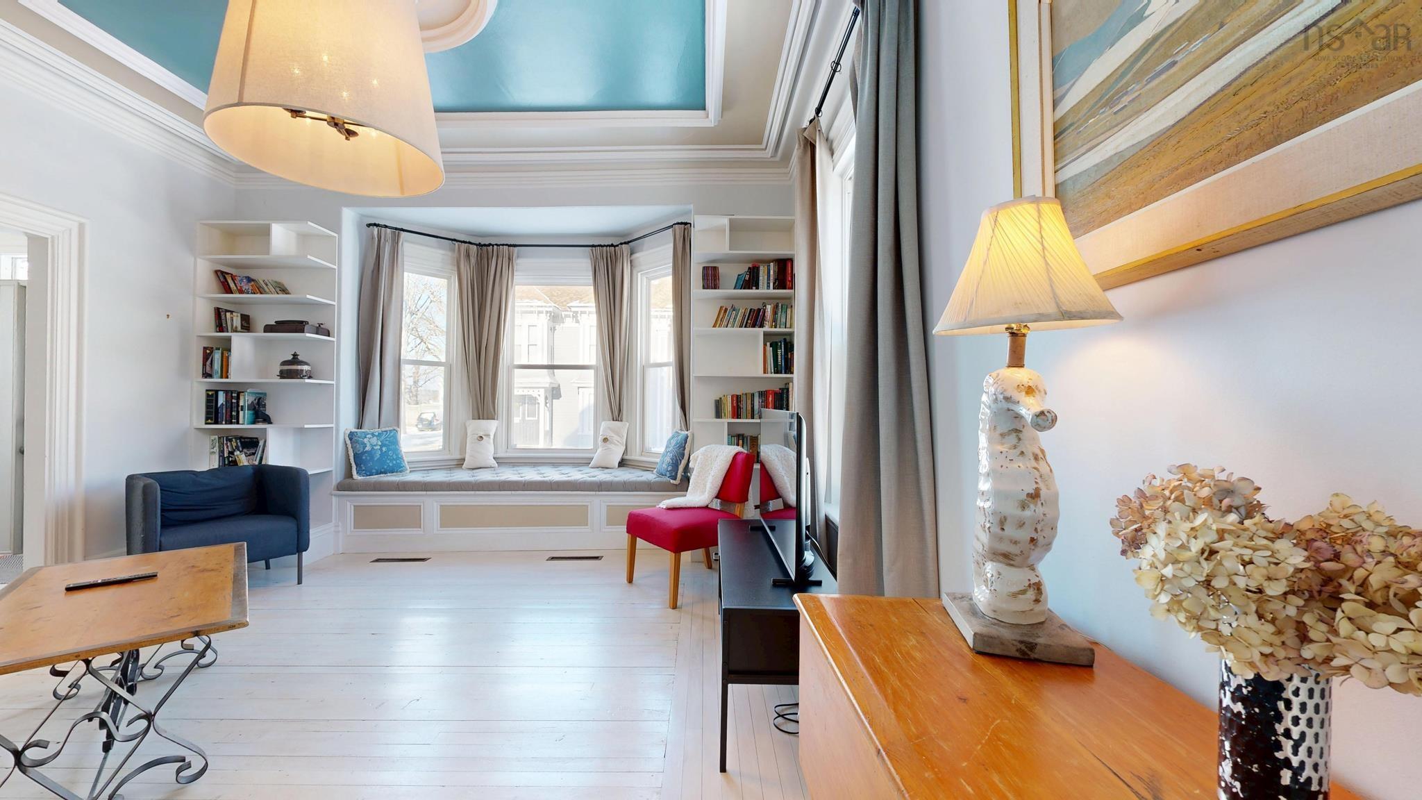 $467,900.00: 13 John Street, Shelburne