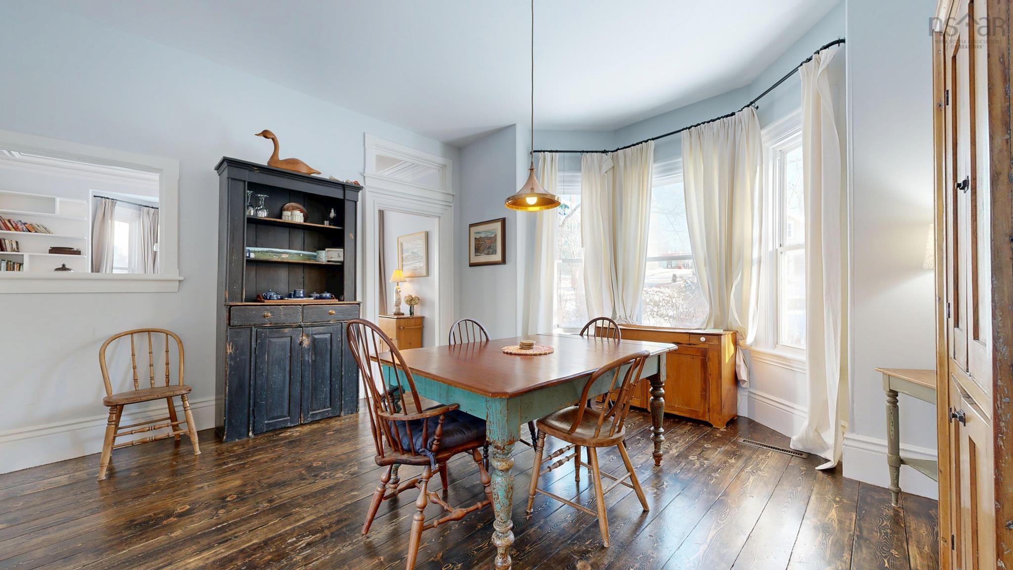 $467,900.00: 13 John Street, Shelburne