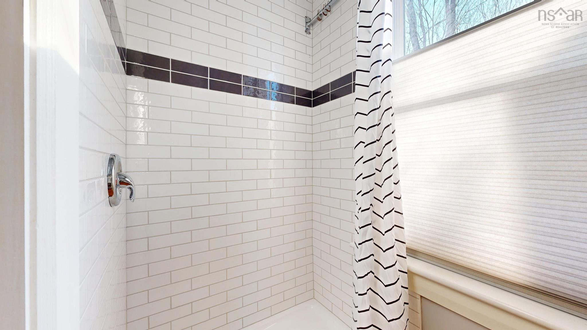 $467,900.00: 13 John Street, Shelburne