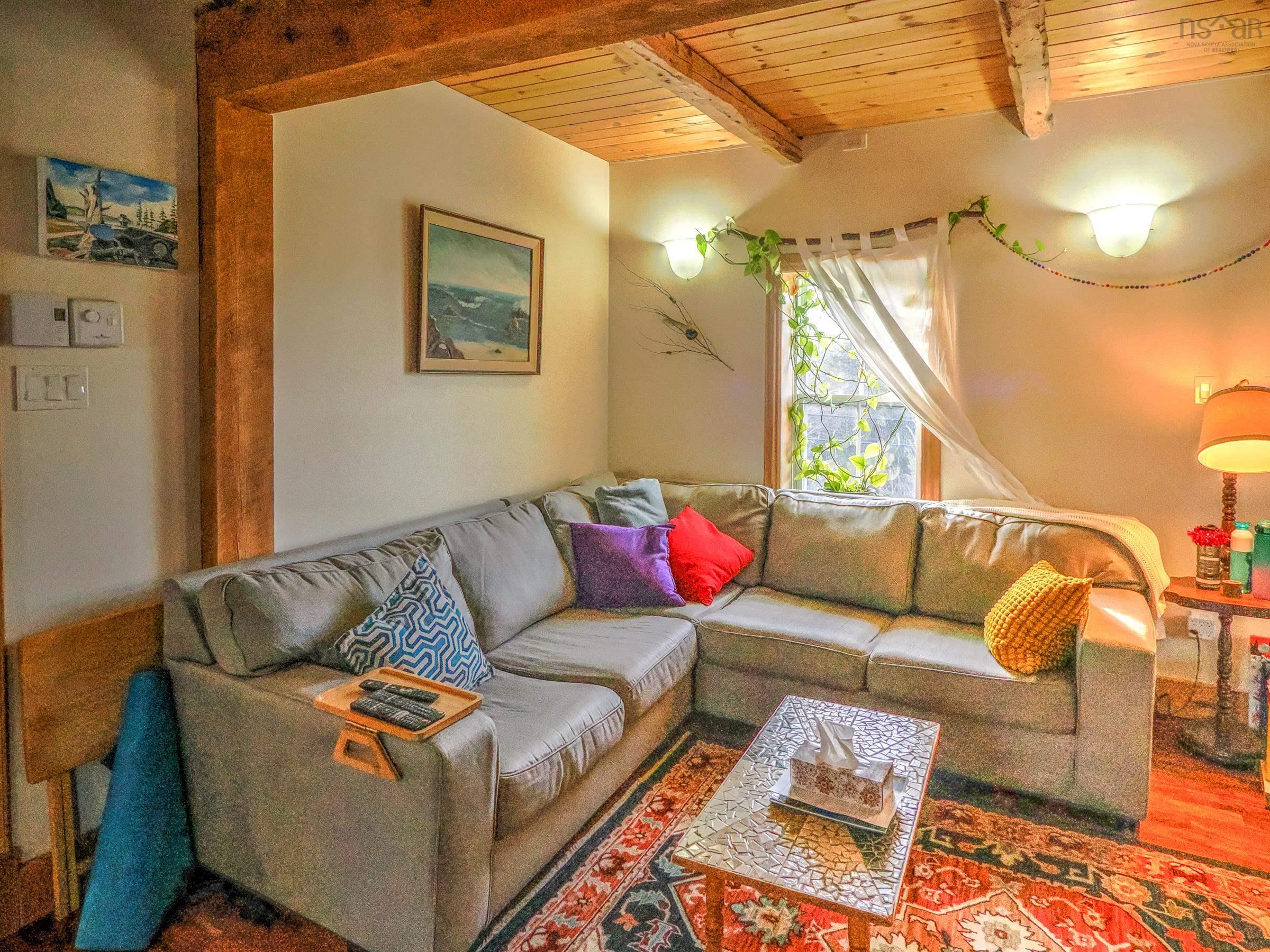 $460,000.00: 7056 Highway 329, East River Point