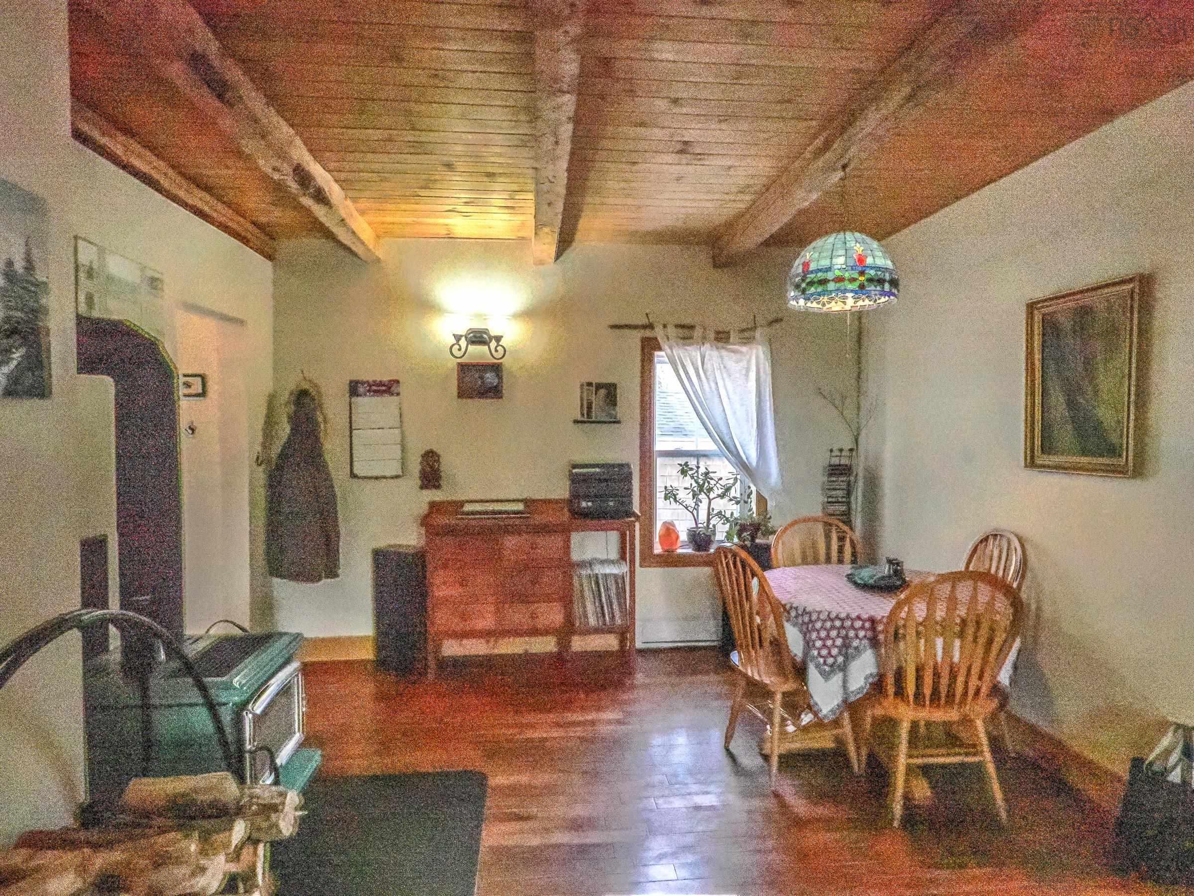 $460,000.00: 7056 Highway 329, East River Point