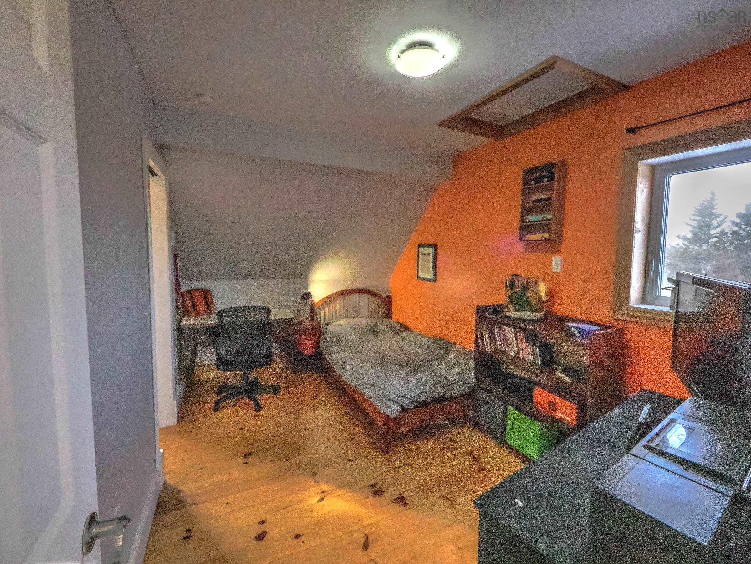 $460,000.00: 7056 Highway 329, East River Point