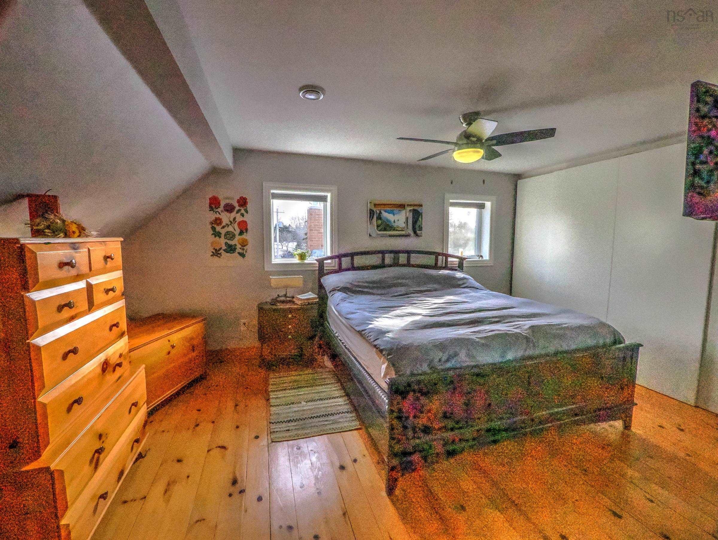 $460,000.00: 7056 Highway 329, East River Point