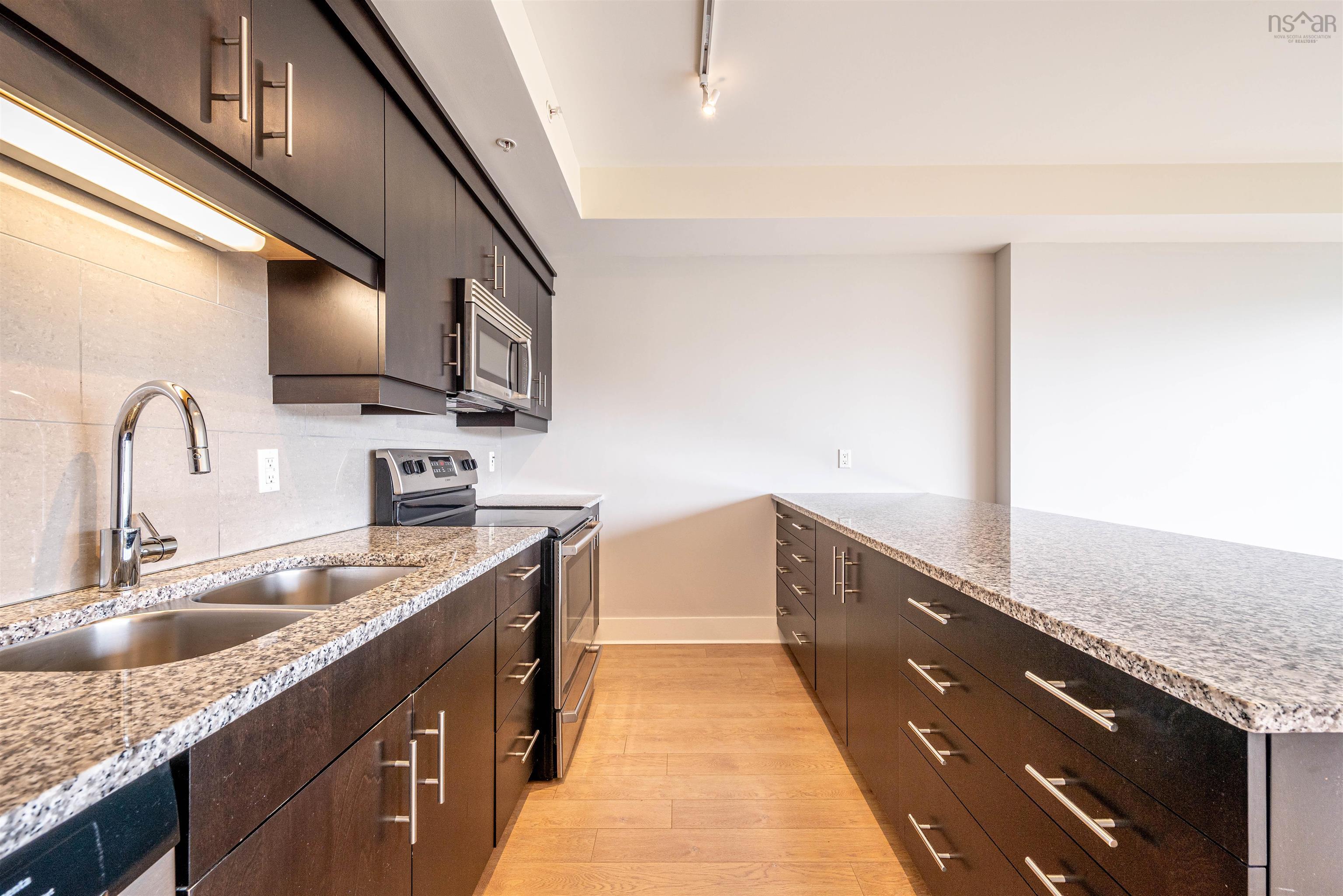 $450,000.00: 208 15 Kings Wharf Place, Dartmouth