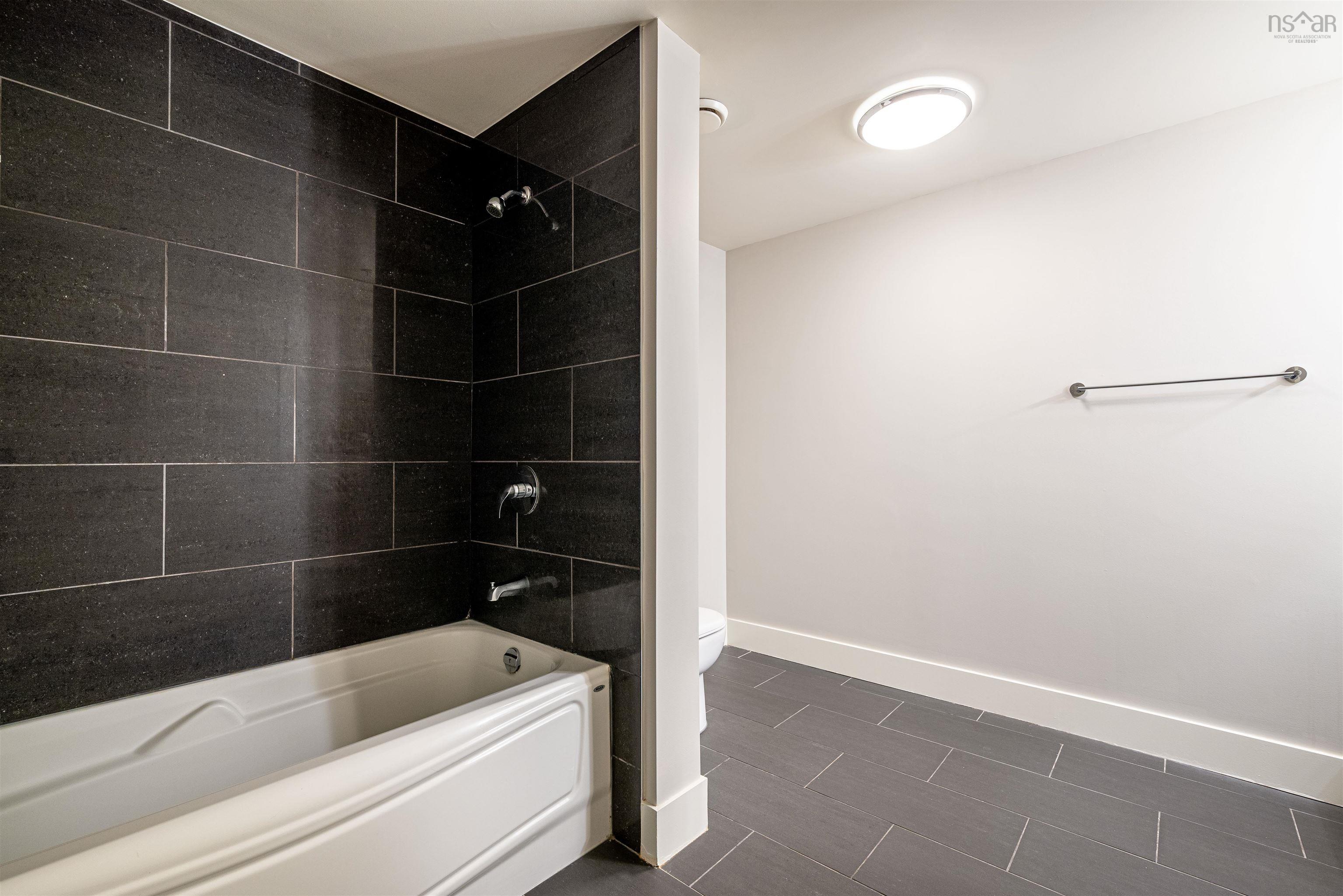 $450,000.00: 208 15 Kings Wharf Place, Dartmouth