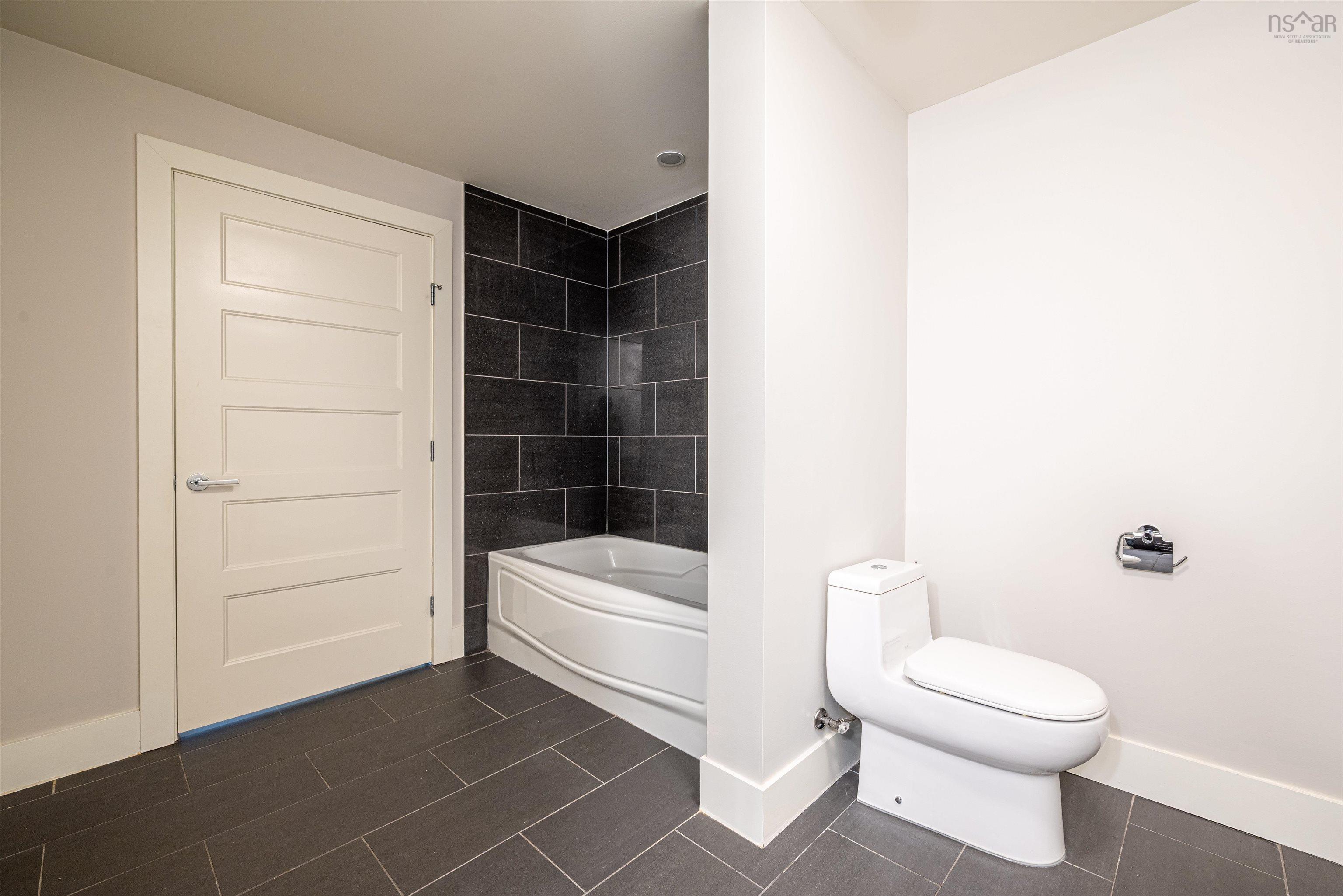 $450,000.00: 208 15 Kings Wharf Place, Dartmouth