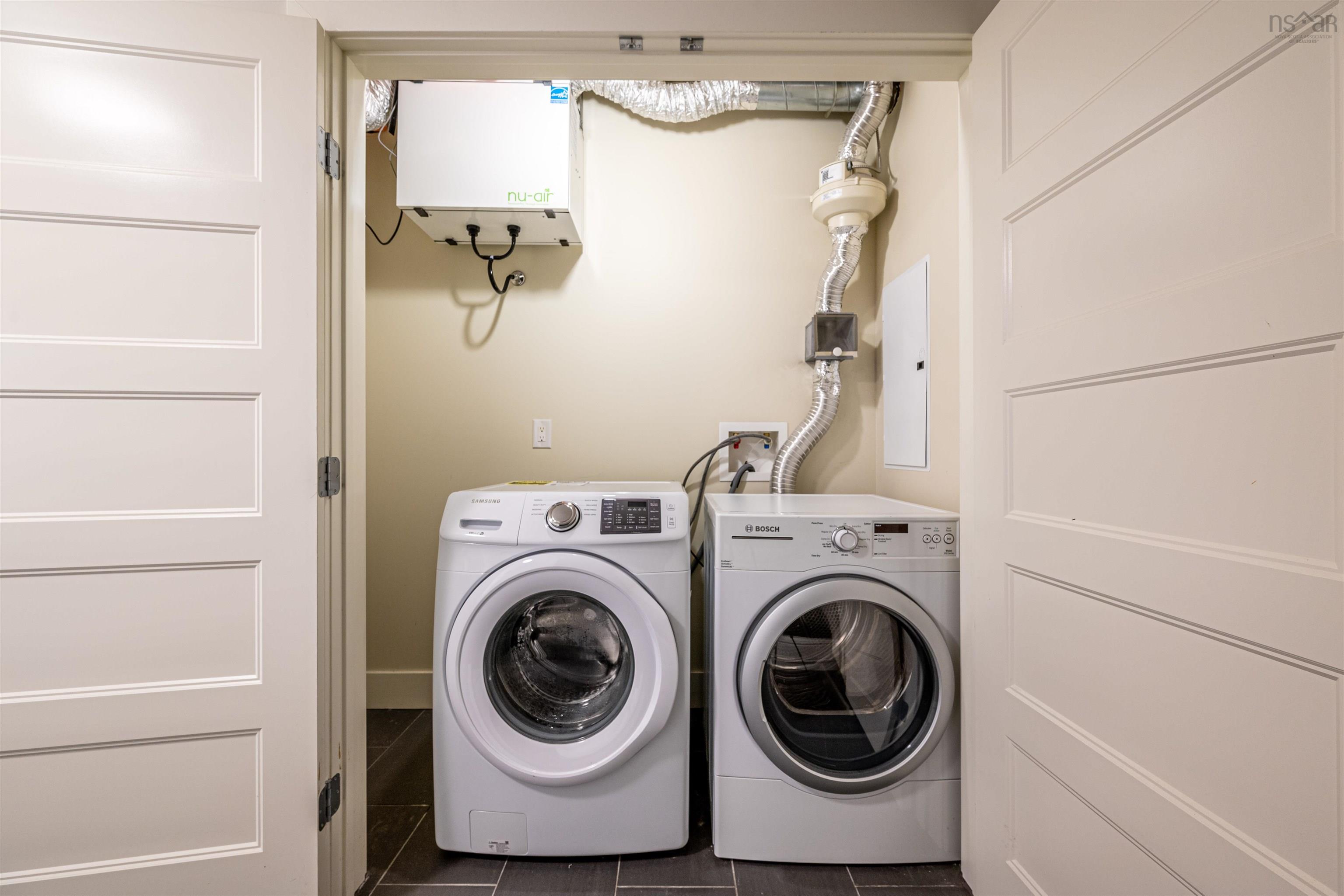 $450,000.00: 208 15 Kings Wharf Place, Dartmouth