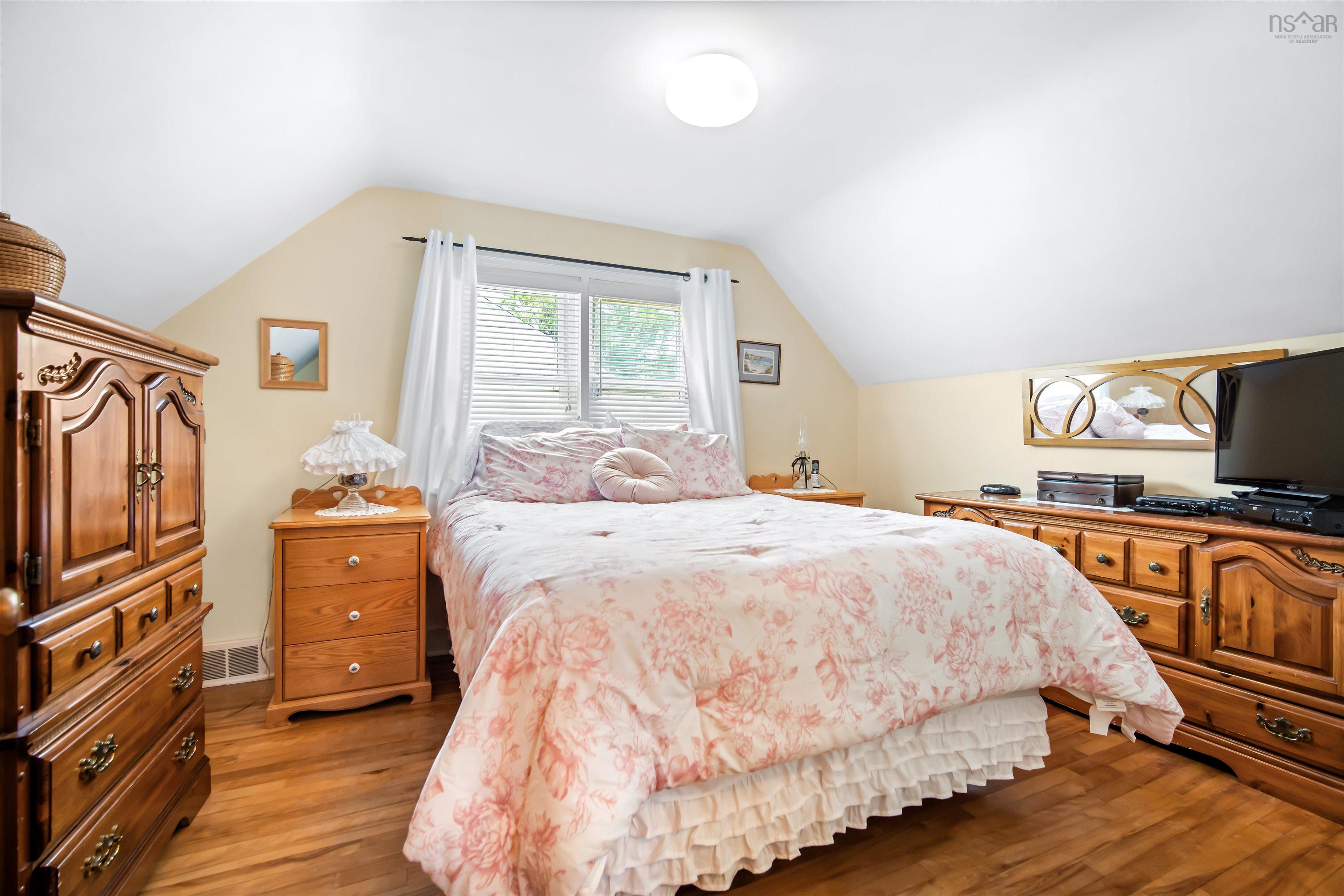 6 Piers Avenue, Halifax, NS (MLS 202529680)