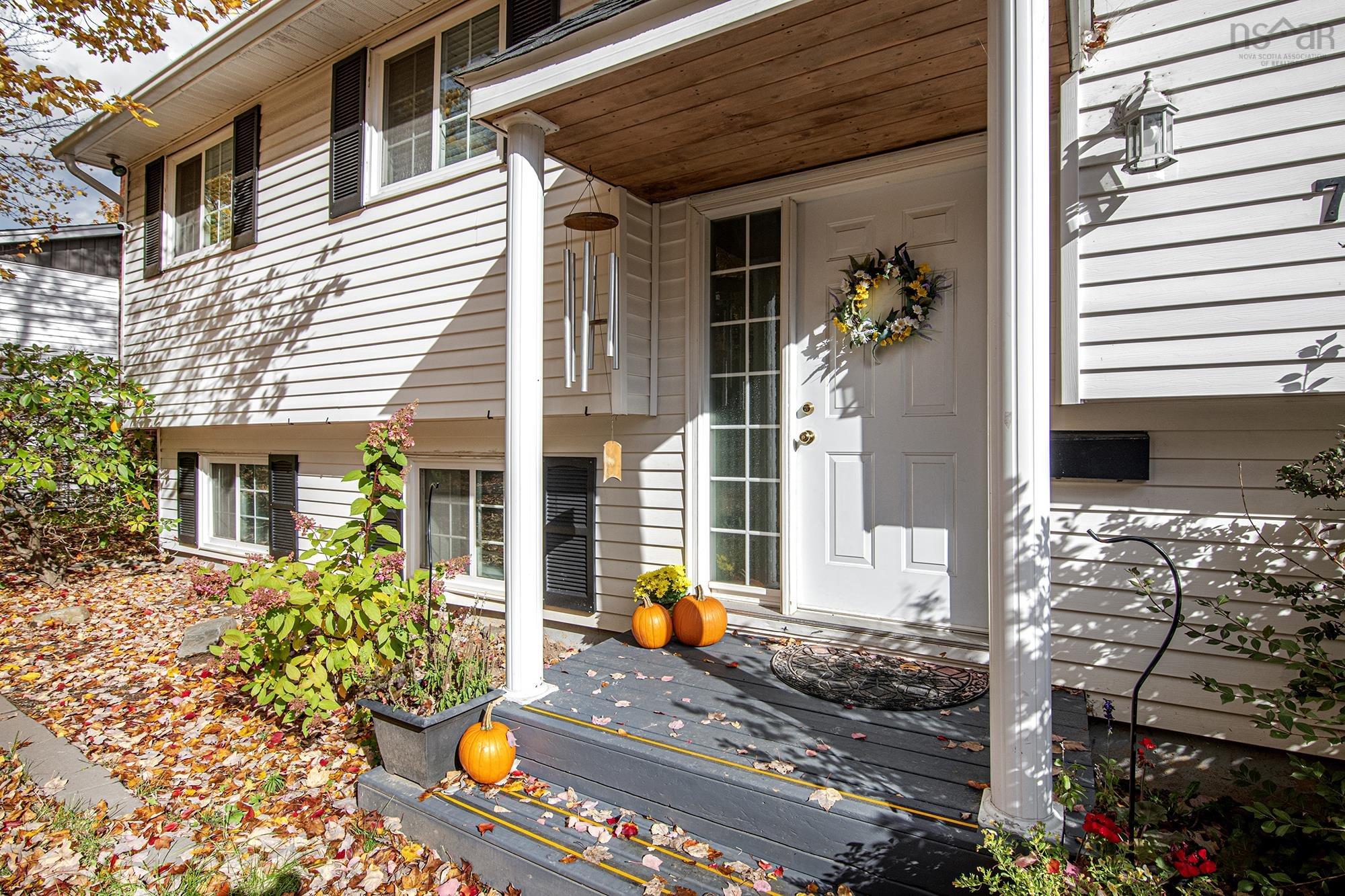 73 Union Street, Bedford, NS (MLS 202529686)