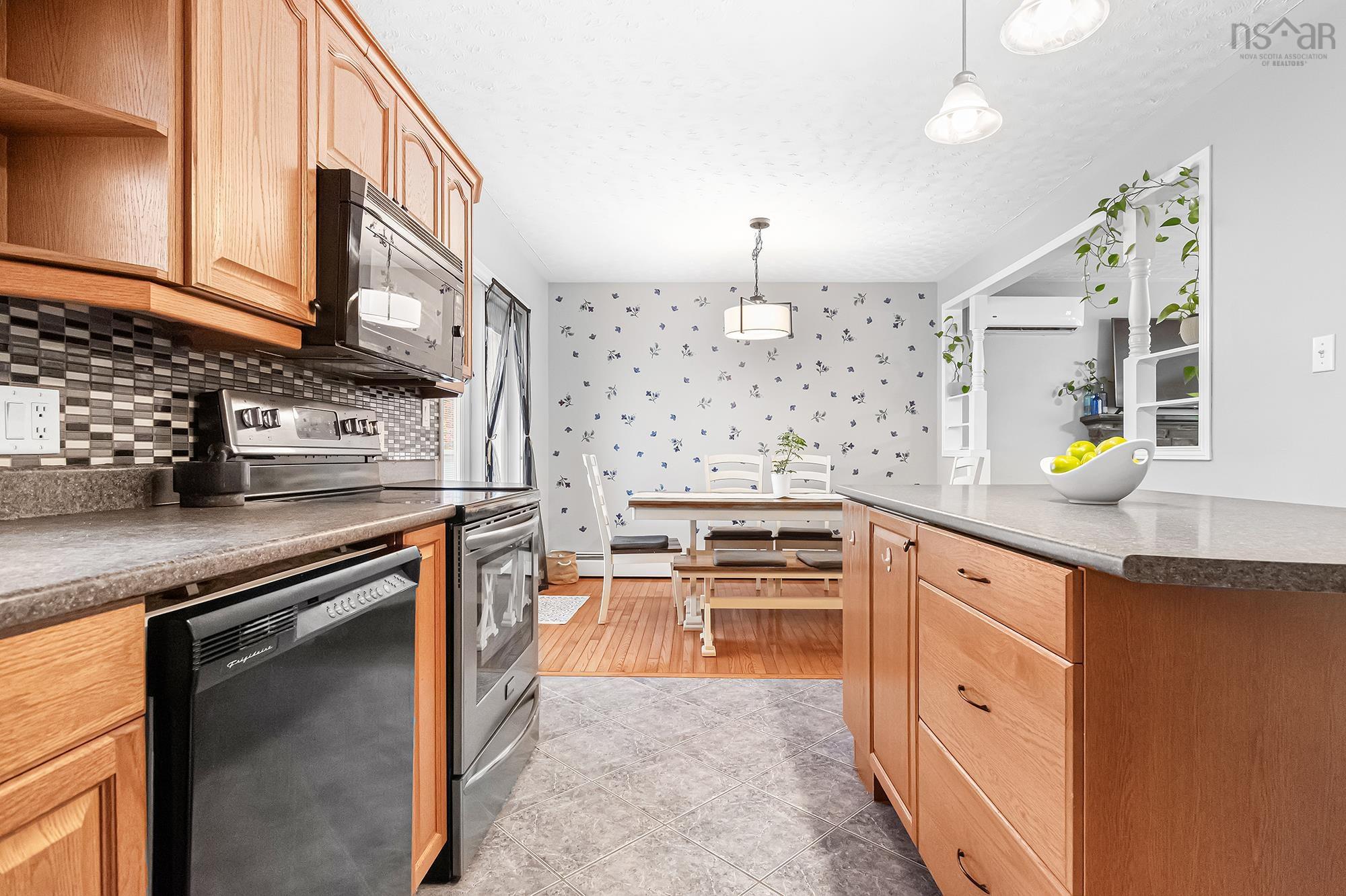 73 Union Street, Bedford, NS (MLS 202529686)