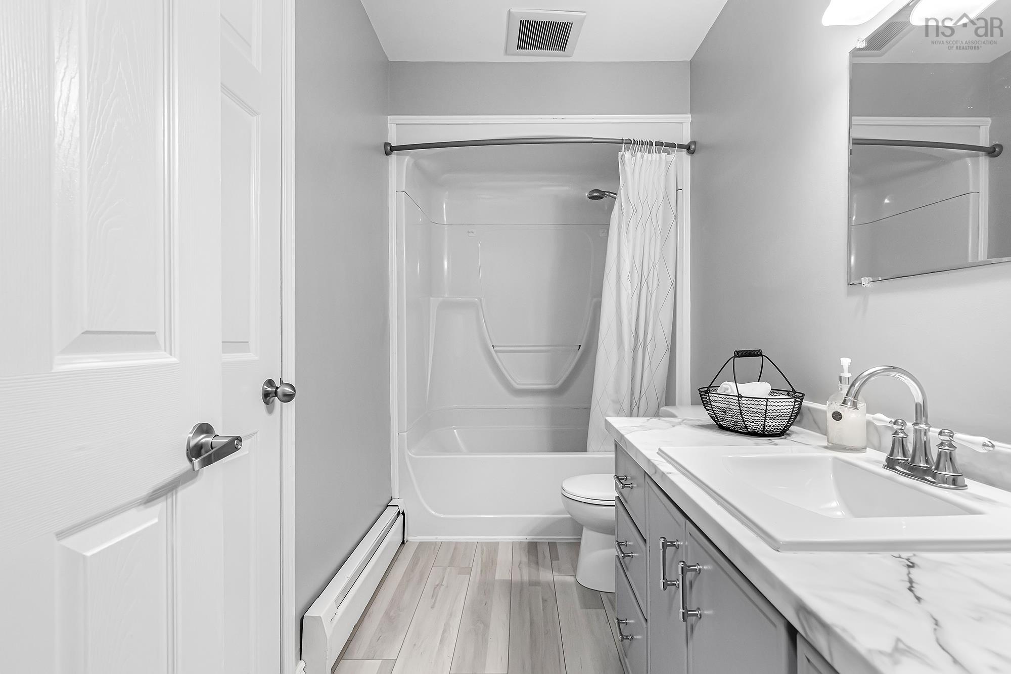 73 Union Street, Bedford, NS (MLS 202529686)