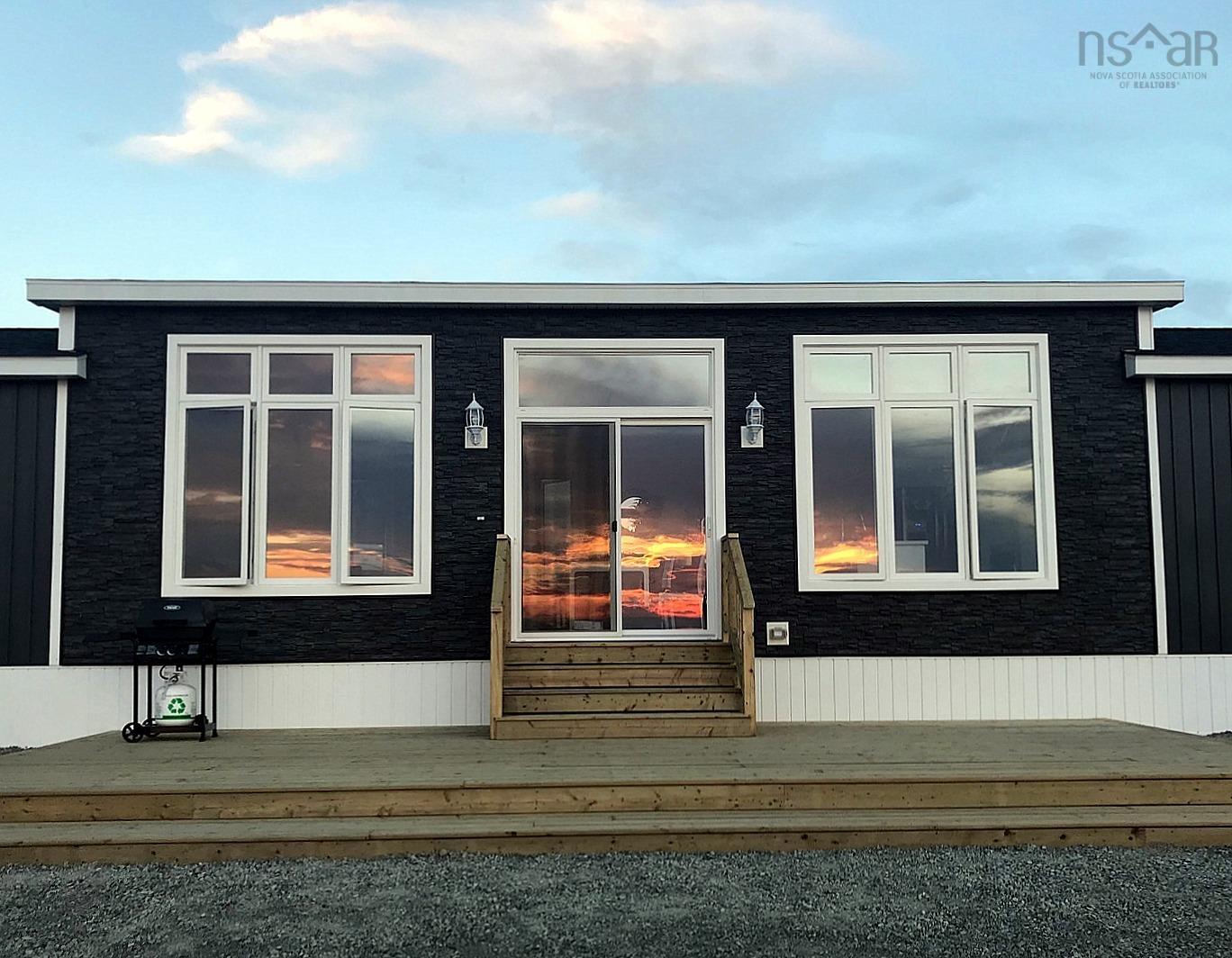 $495,000.00: 13791 Cabot Trail, Point Cross