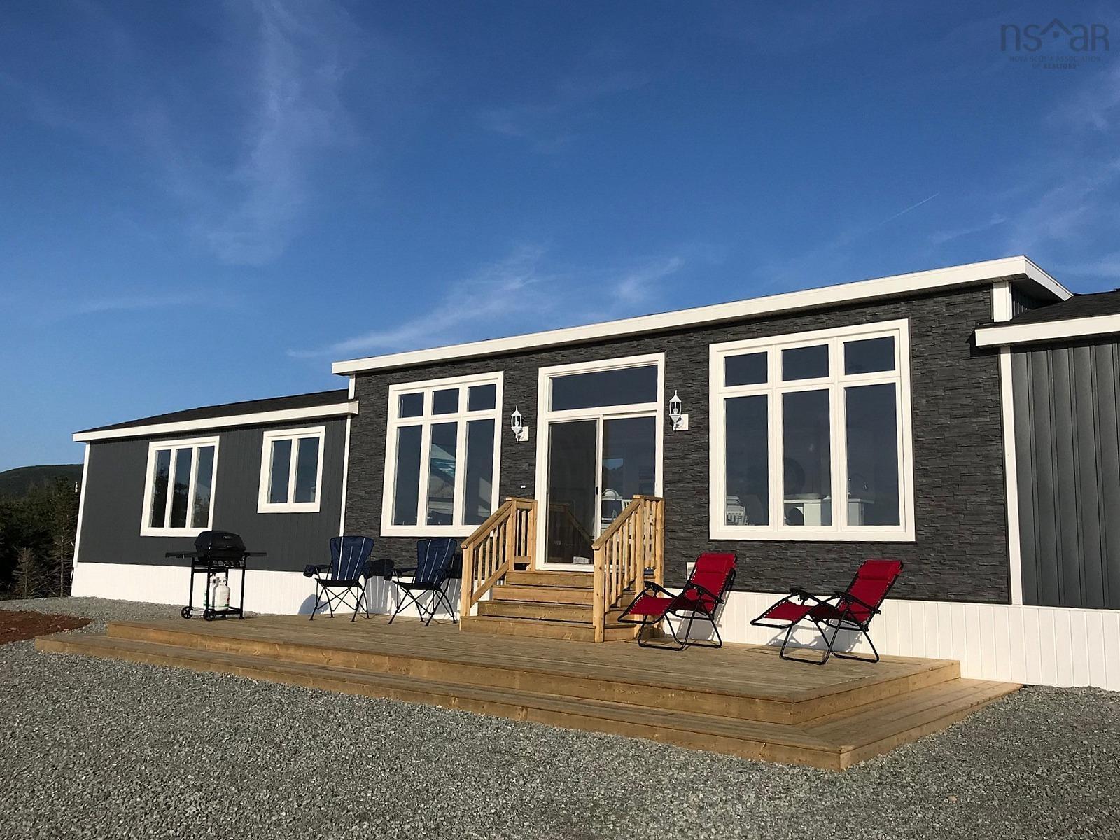 $495,000.00: 13791 Cabot Trail, Point Cross