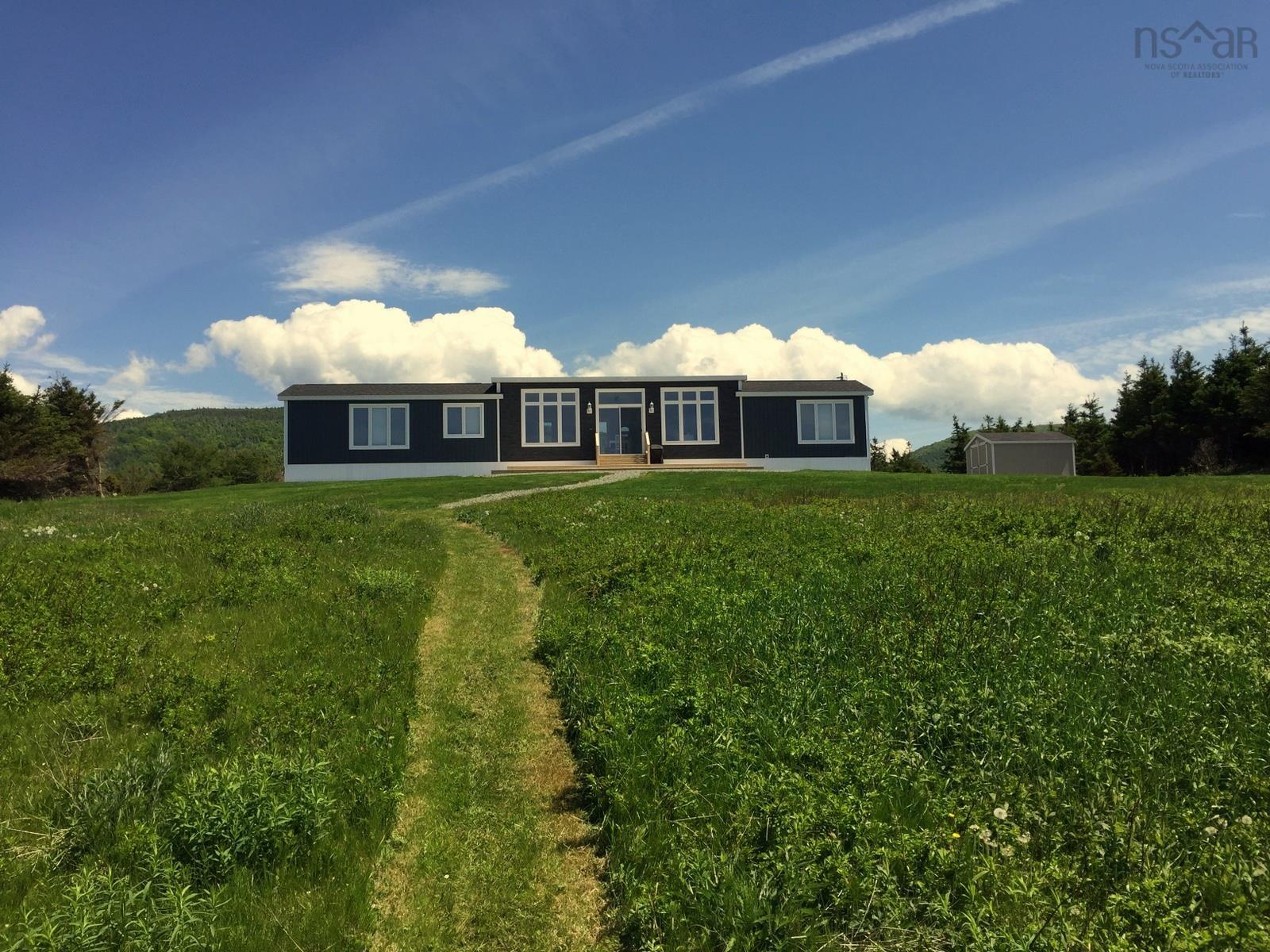 $495,000.00: 13791 Cabot Trail, Point Cross