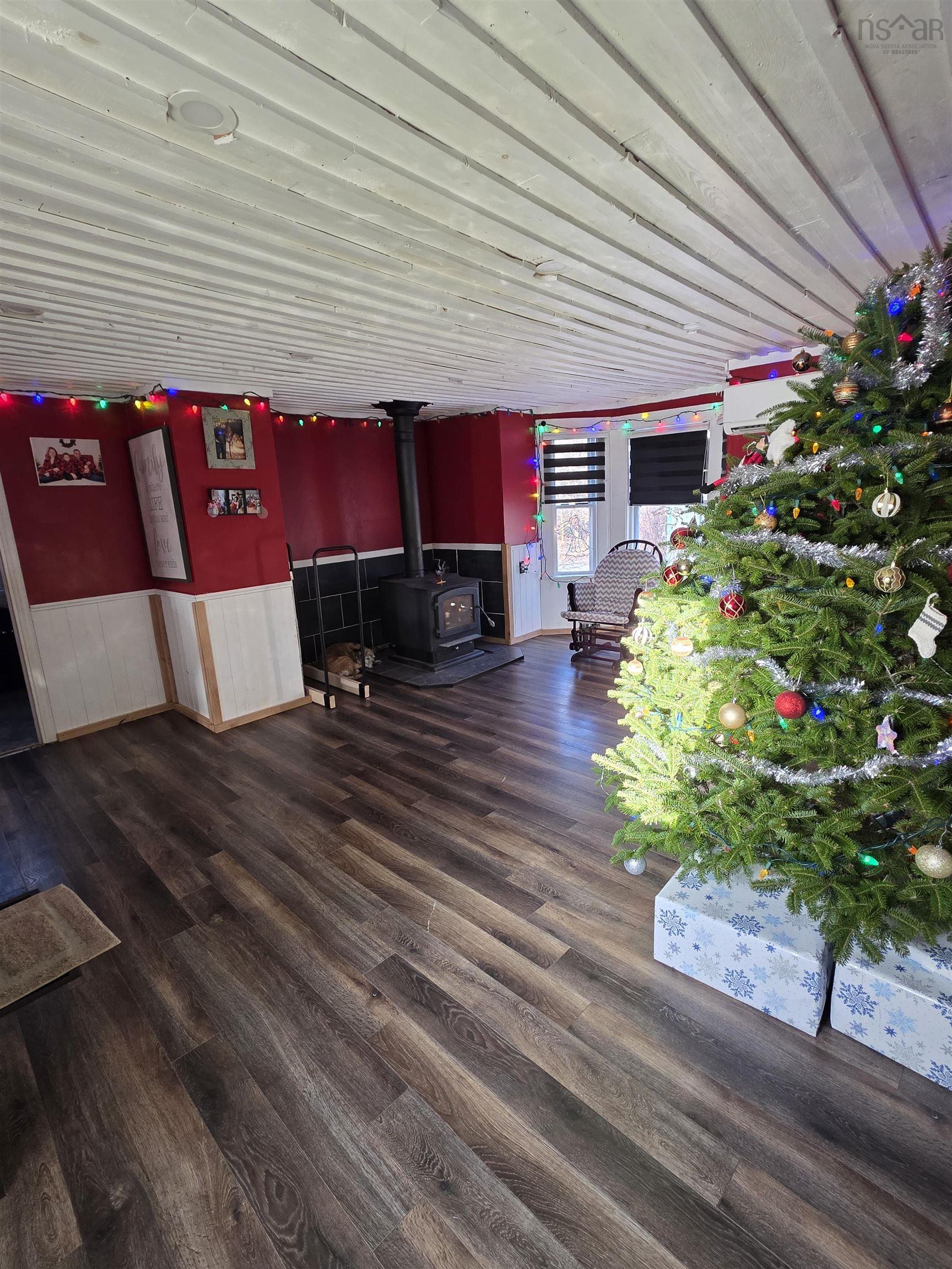 $297,500.00: 205 Hodgson