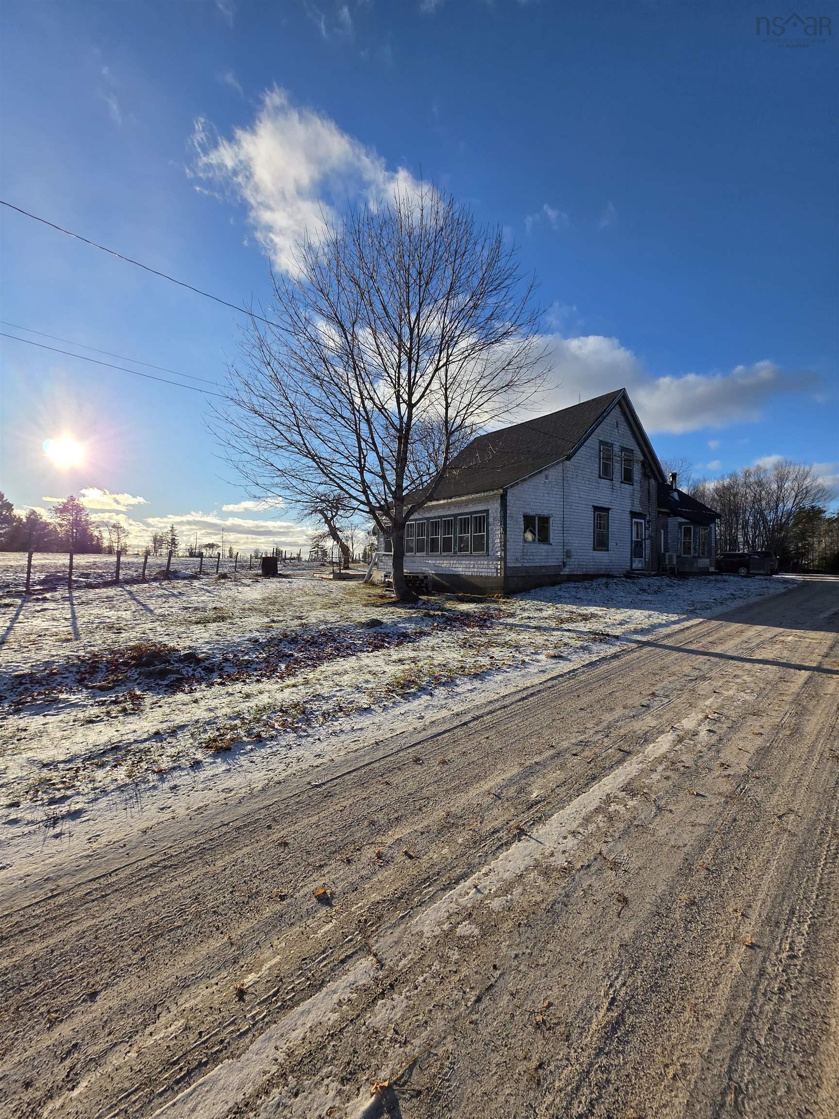 $297,500.00: 205 Hodgson