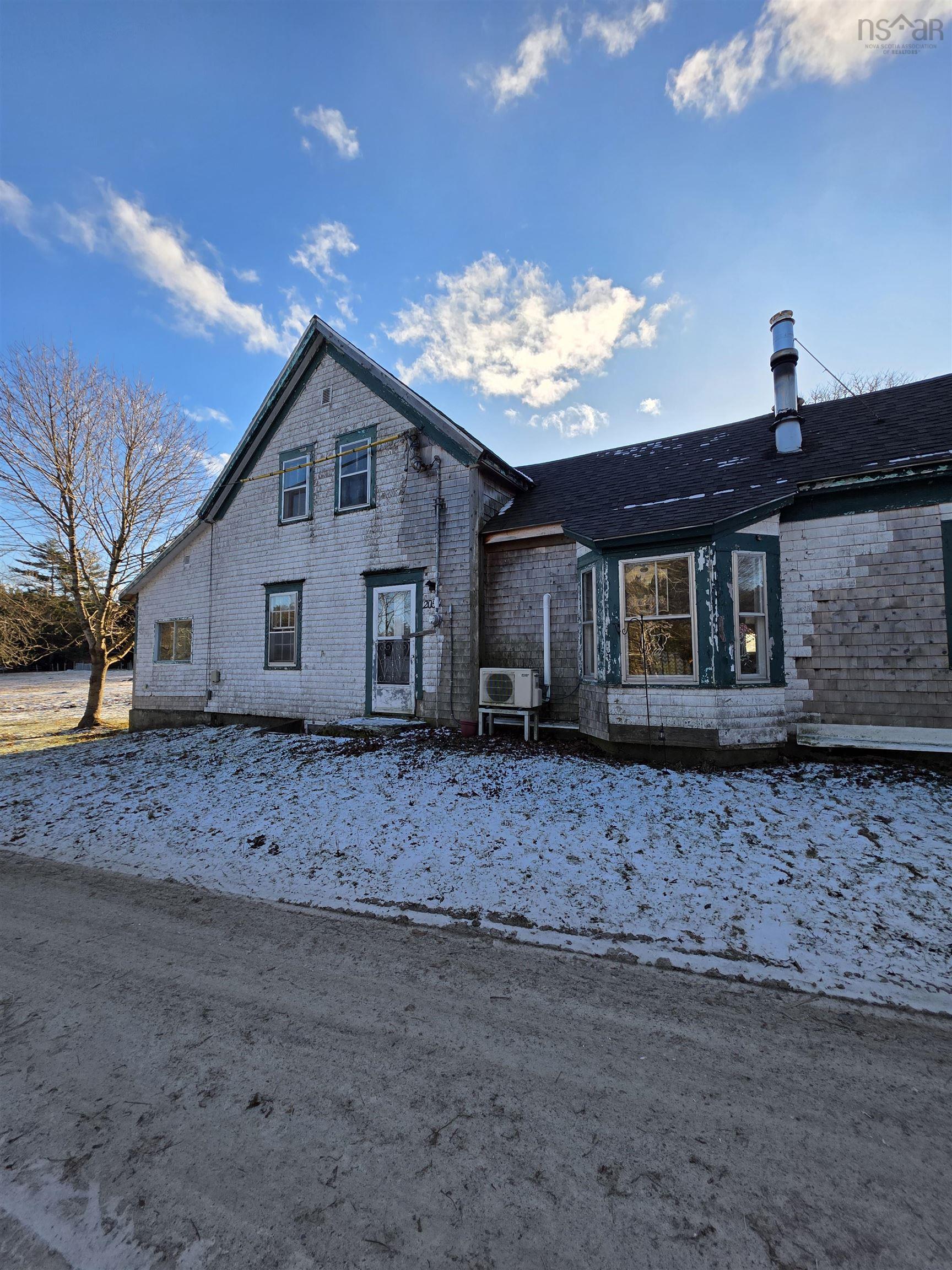 $297,500.00: 205 Hodgson