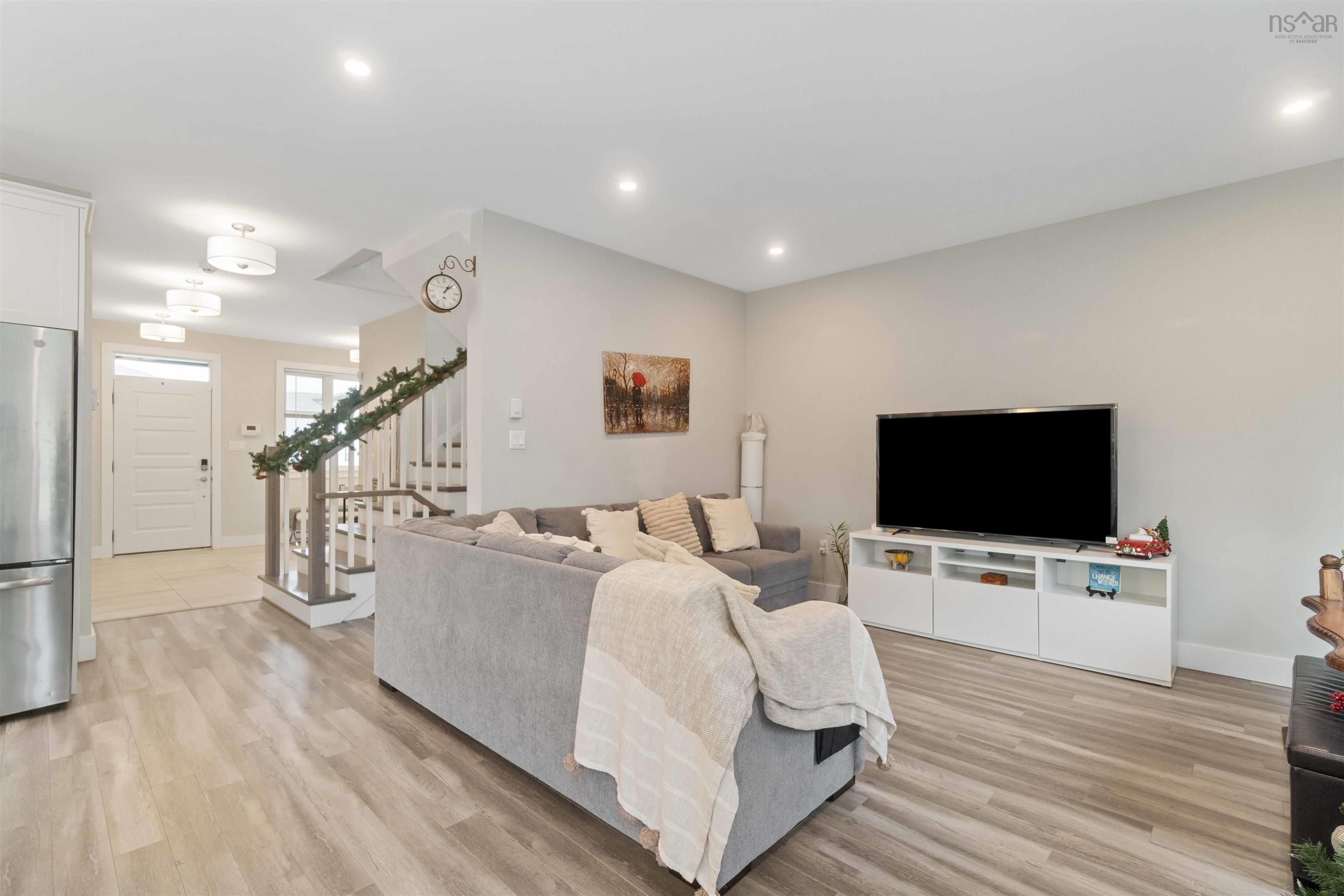 $789,900.00: 11 Poonam Court, Dartmouth