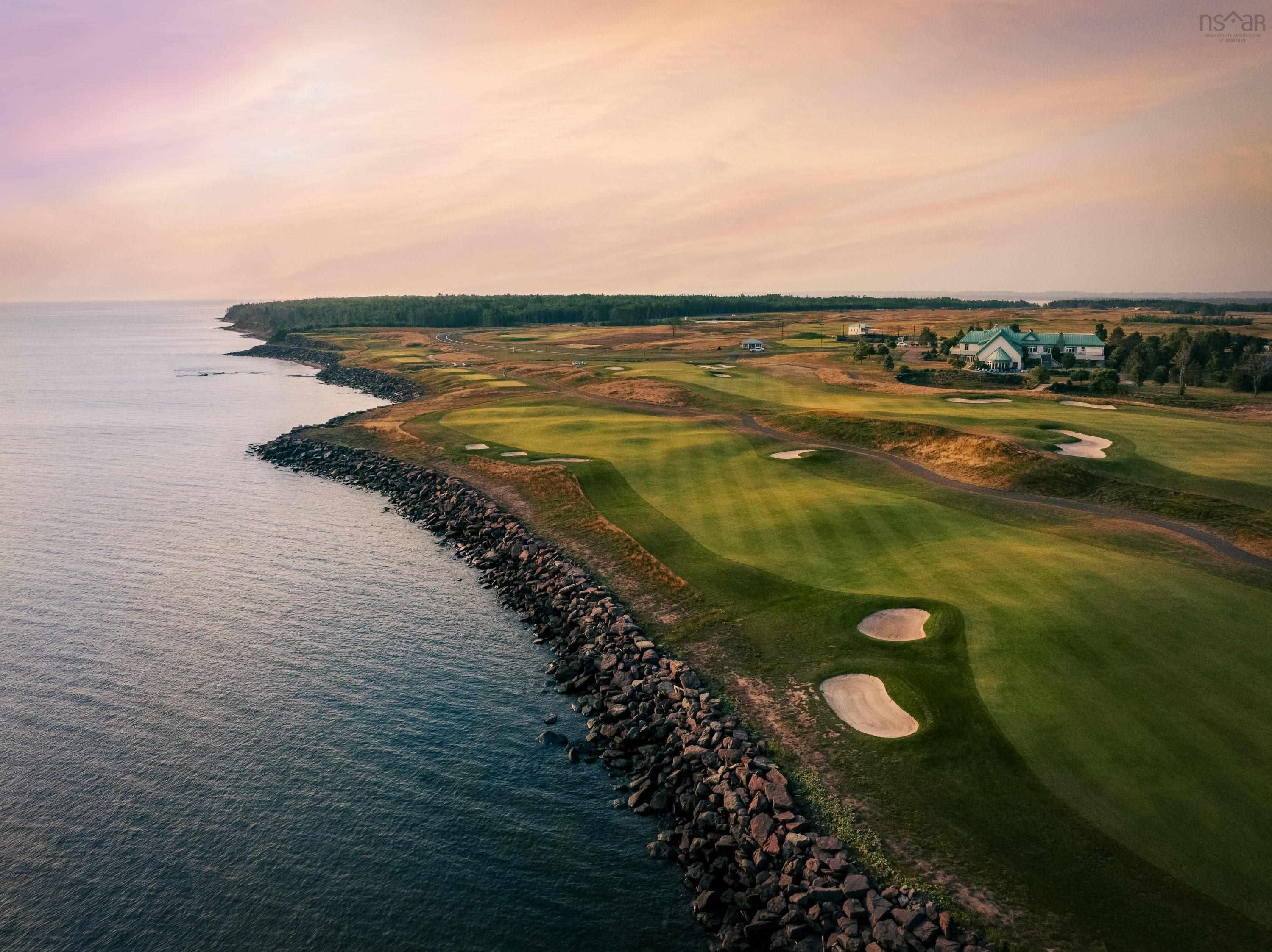 $329,900.00: 153D Harbourside Drive, Fox Harbour