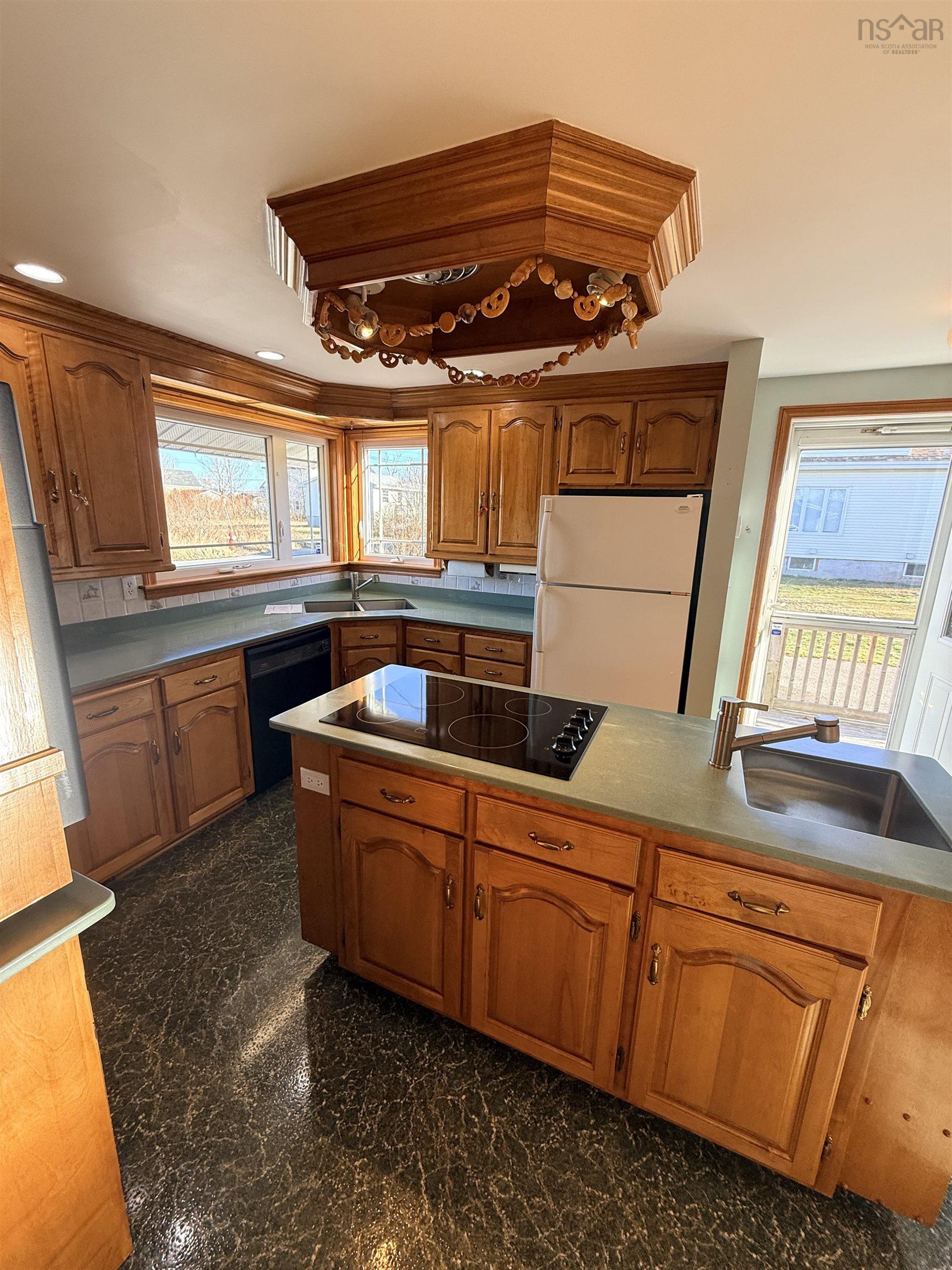 $299,900.00: 31 Allen Street, Glace Bay