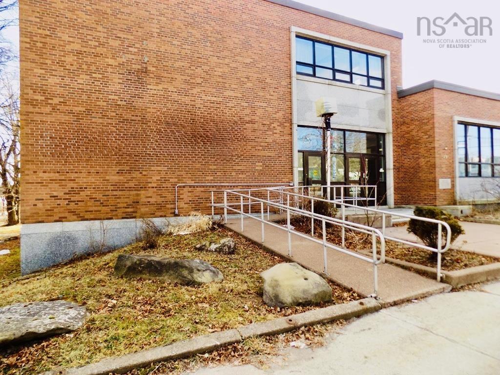 $1,200,000.00: 49 Front Street, Pictou