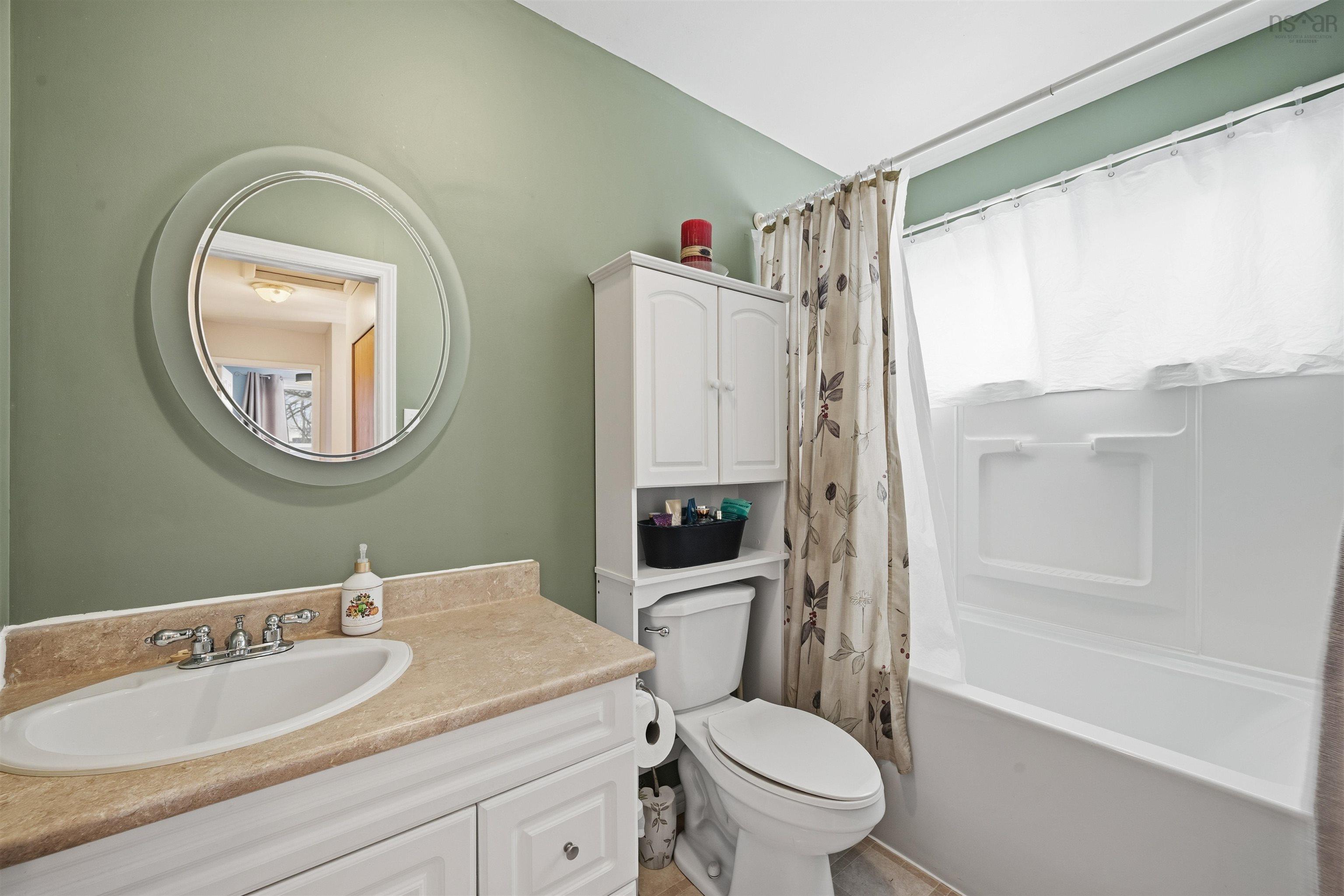 $450,000.00: 24 Roblea Drive, Dartmouth