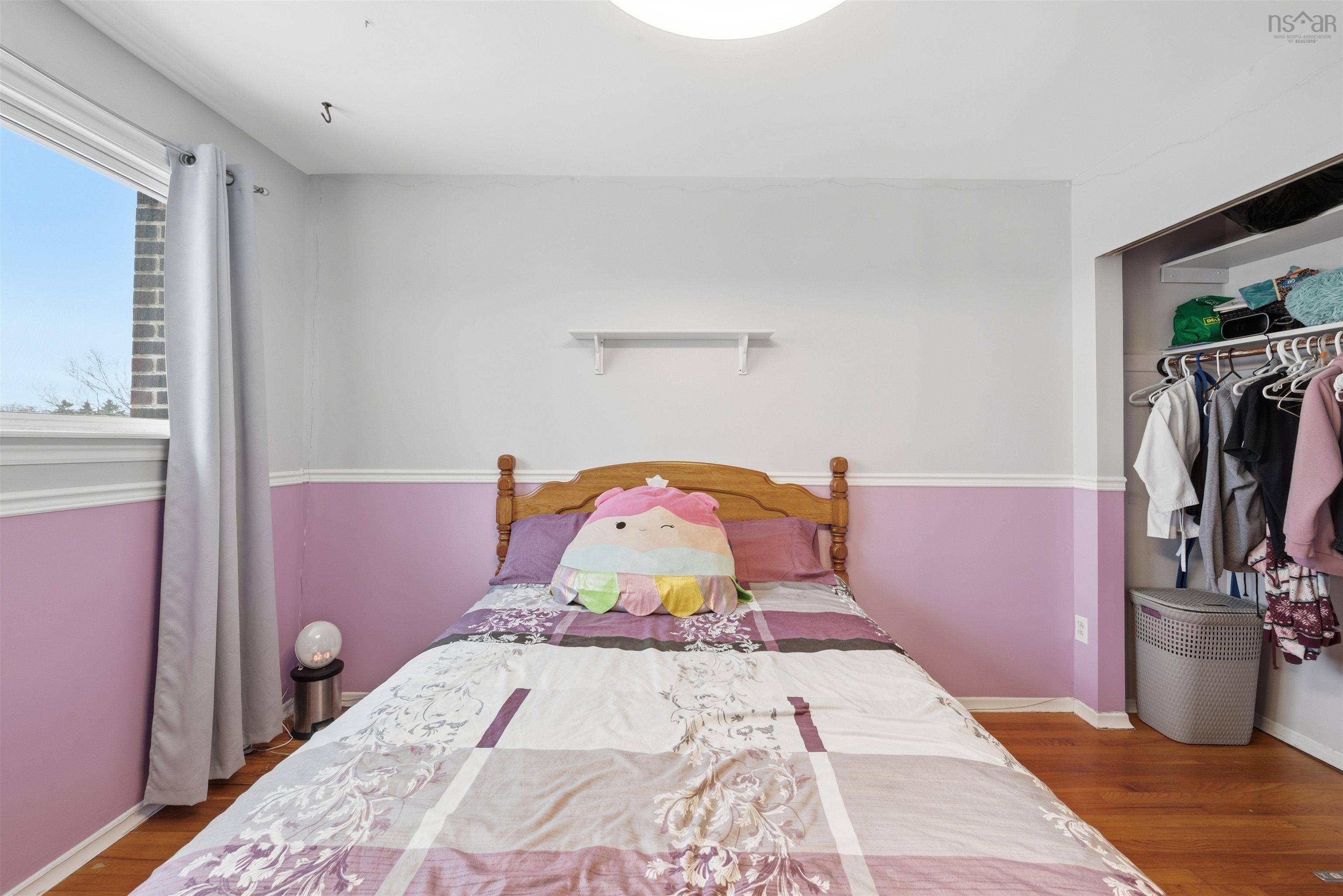 $450,000.00: 24 Roblea Drive, Dartmouth