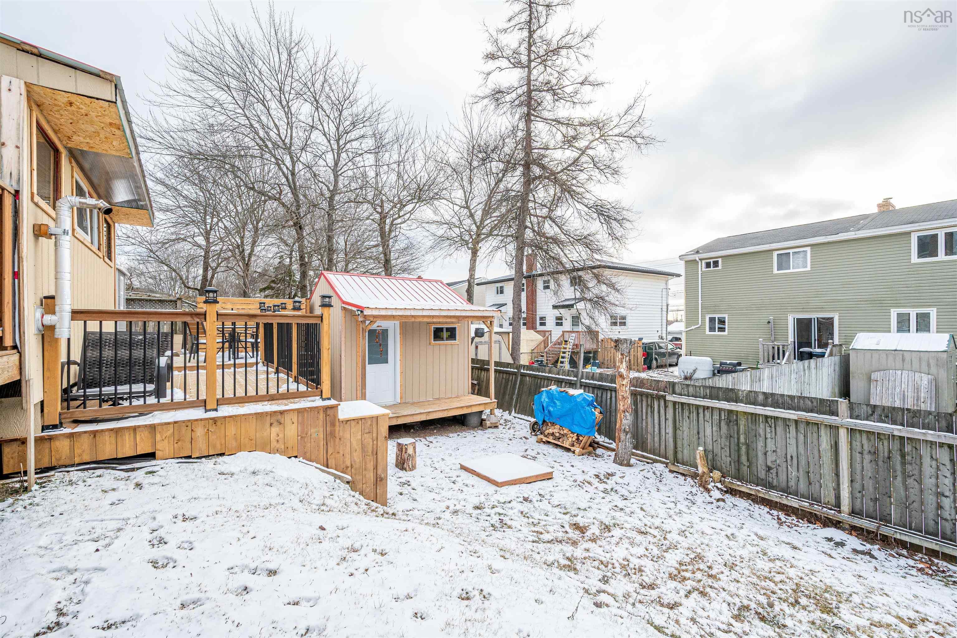 $450,000.00: 24 Roblea Drive, Dartmouth