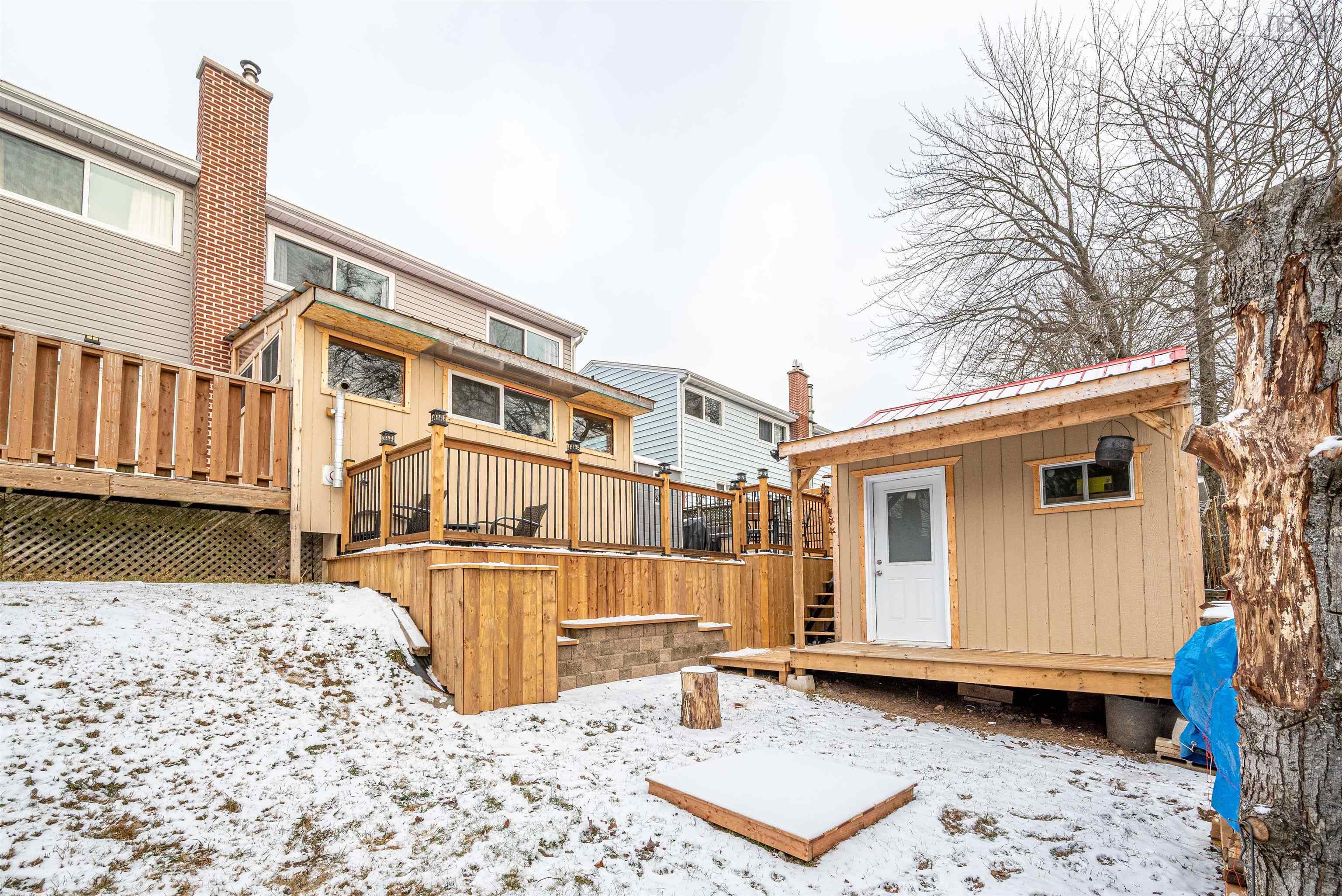 $450,000.00: 24 Roblea Drive, Dartmouth