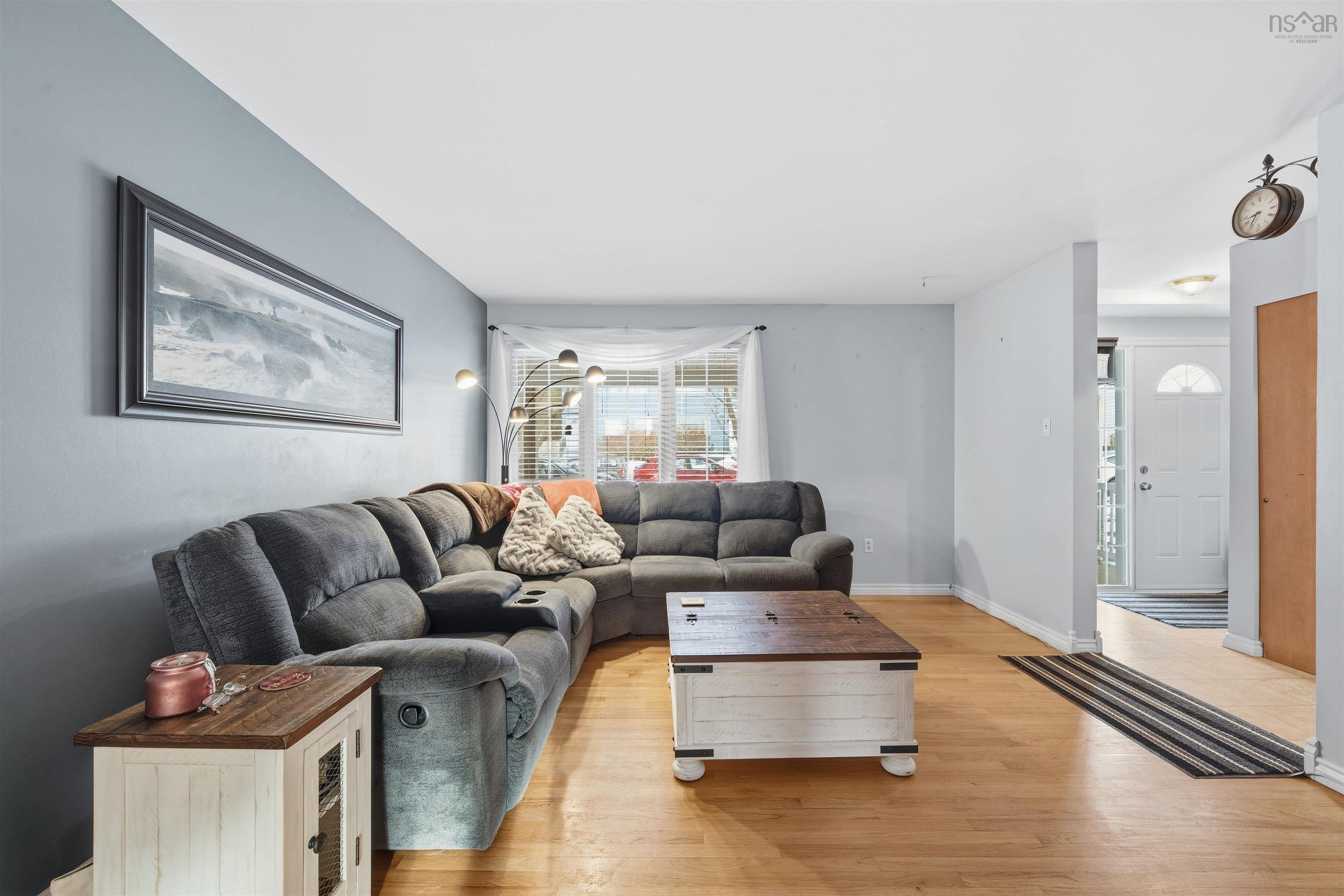 $450,000.00: 24 Roblea Drive, Dartmouth