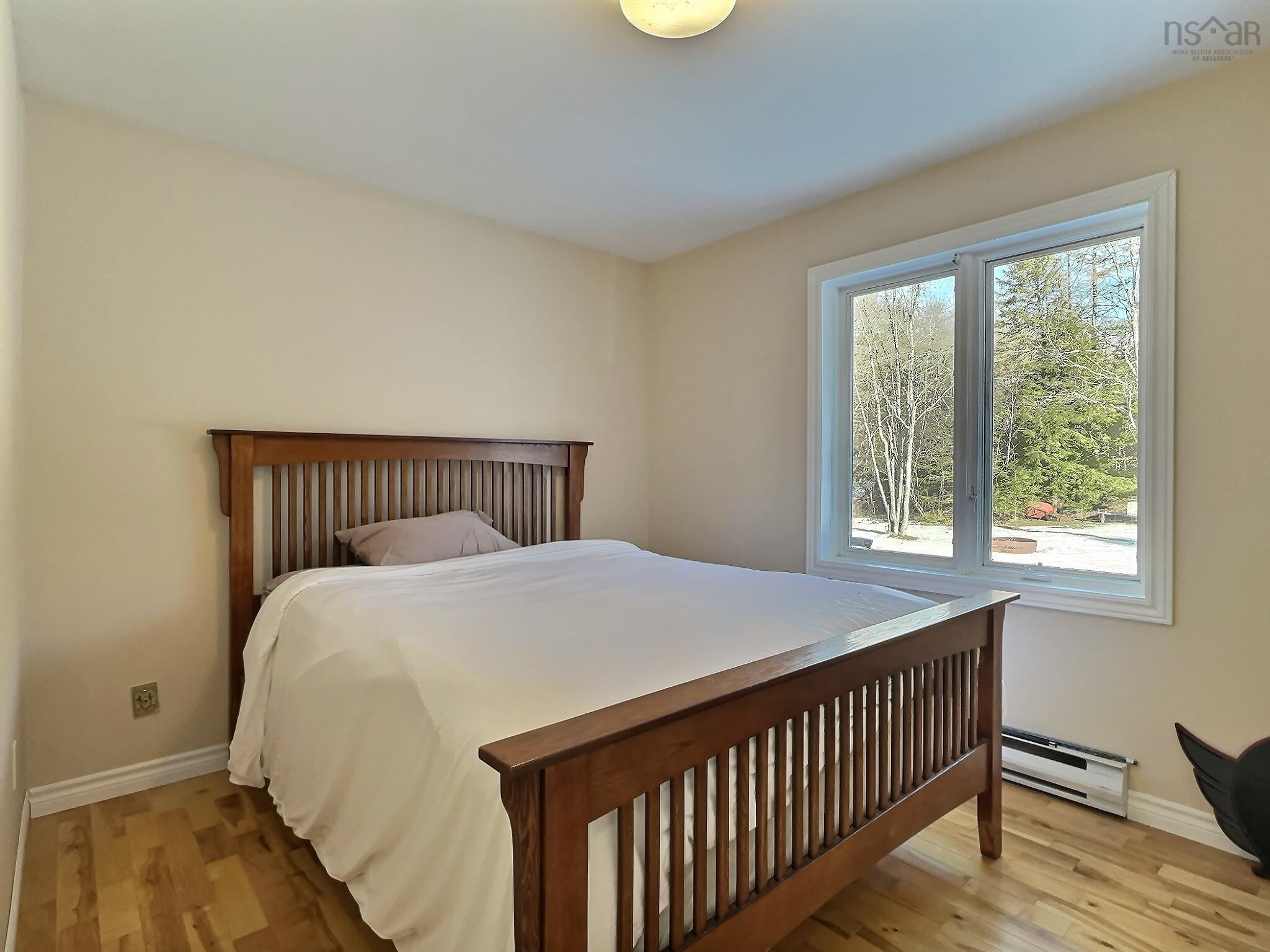 $385,000.00: 225 2 Highway, Brookfield