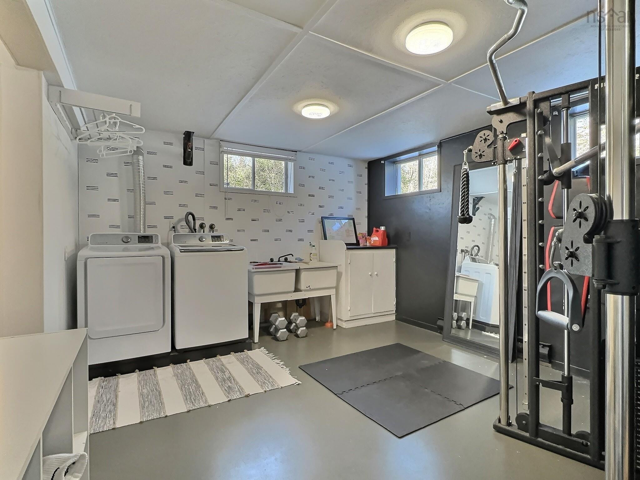 $385,000.00: 225 2 Highway, Brookfield