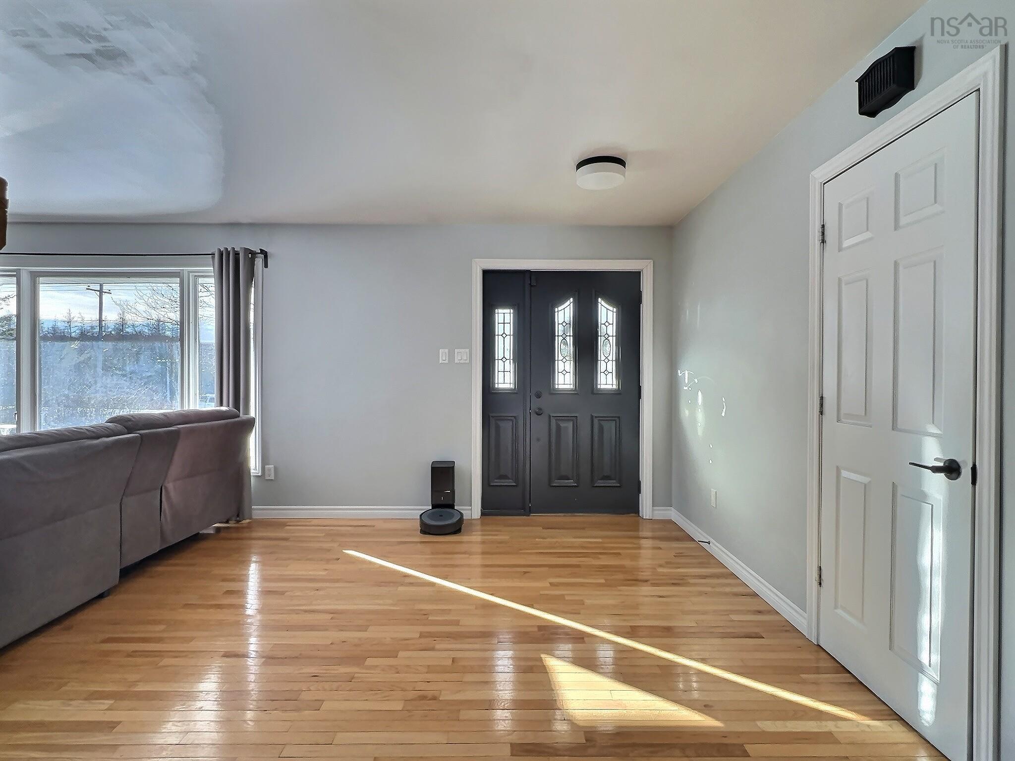 $385,000.00: 225 2 Highway, Brookfield