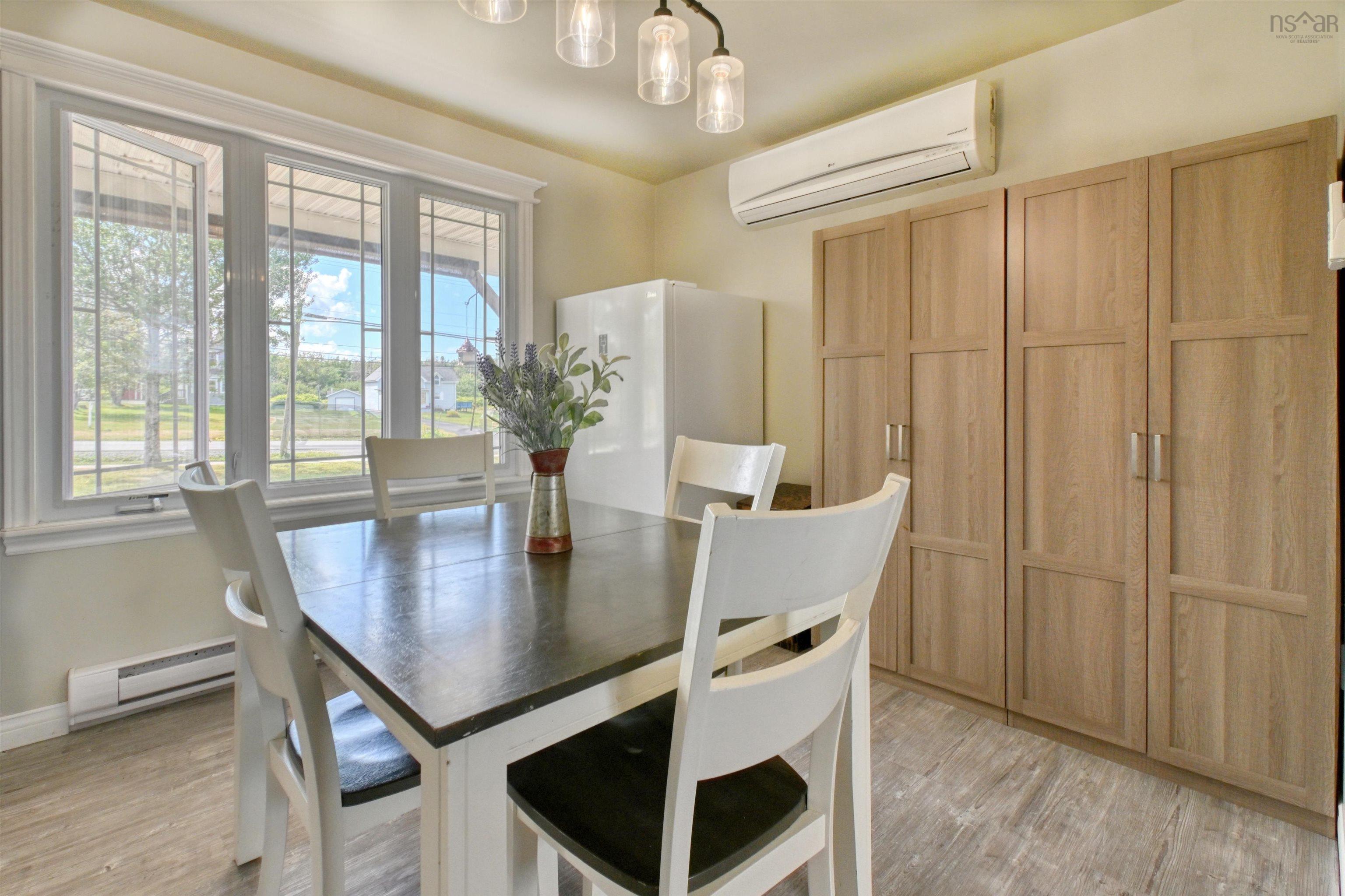 $346,700.00: 9307 Pepperell Street, St. Peter