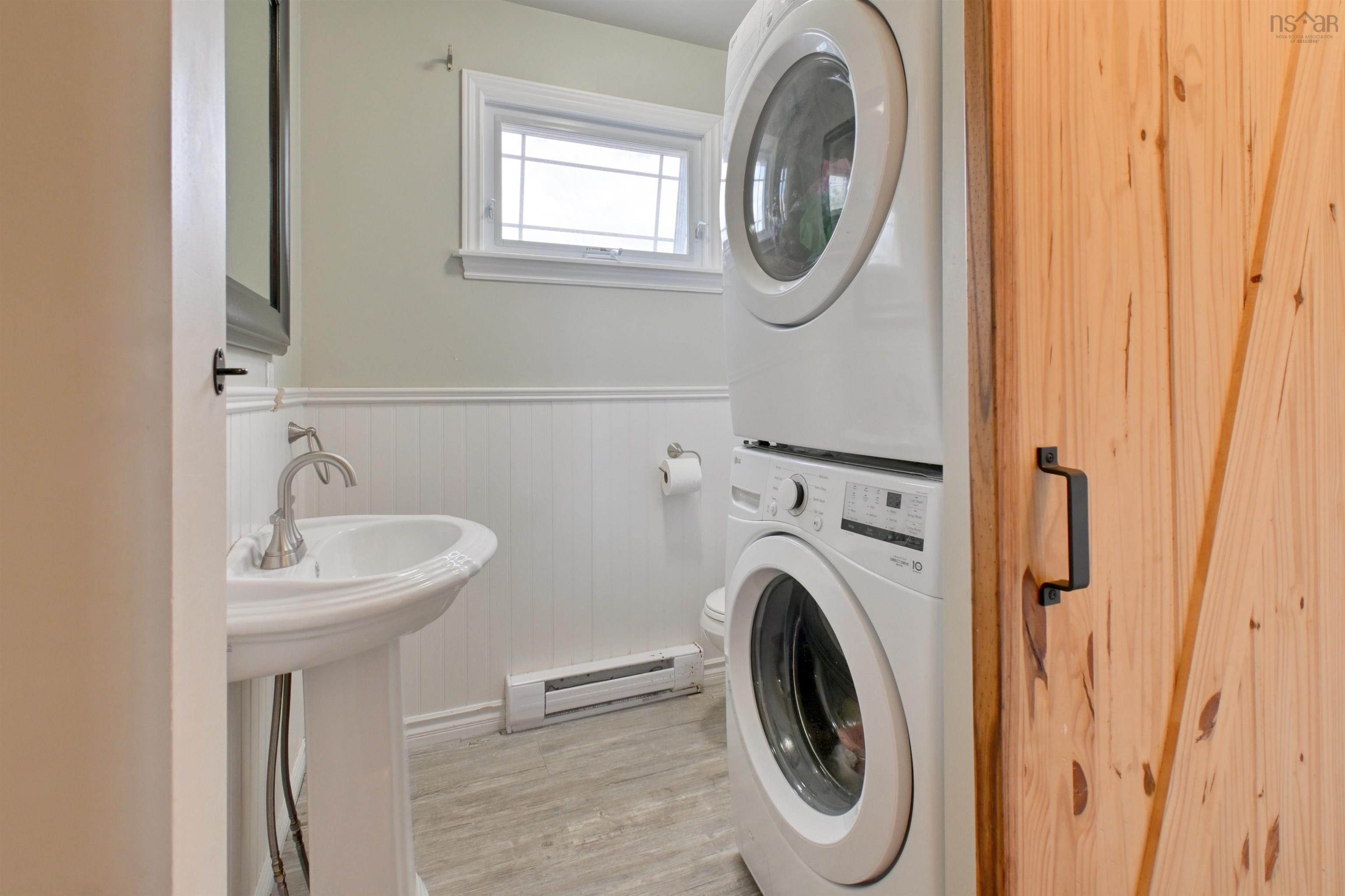 $346,700.00: 9307 Pepperell Street, St. Peter