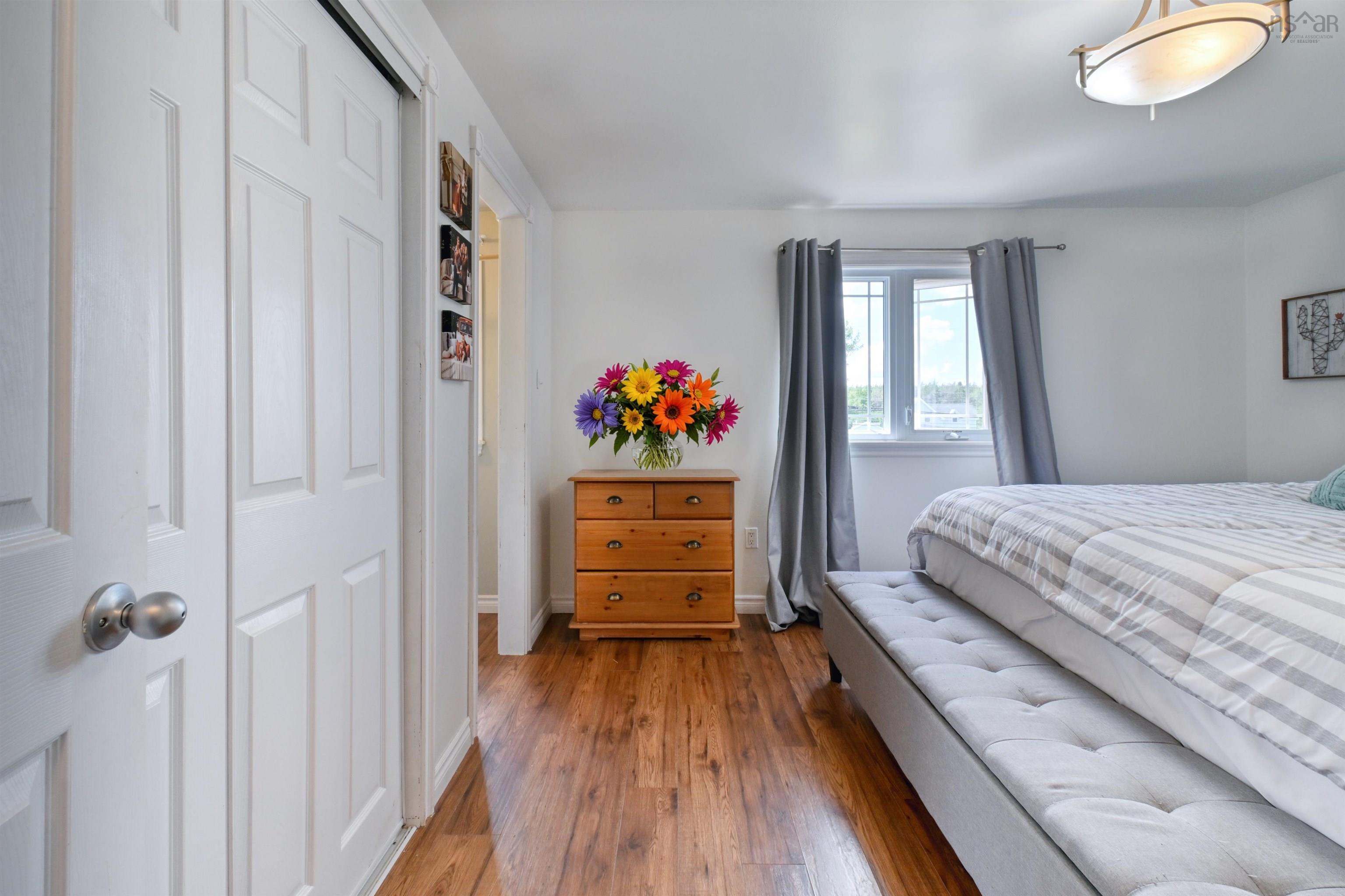 $346,700.00: 9307 Pepperell Street, St. Peter