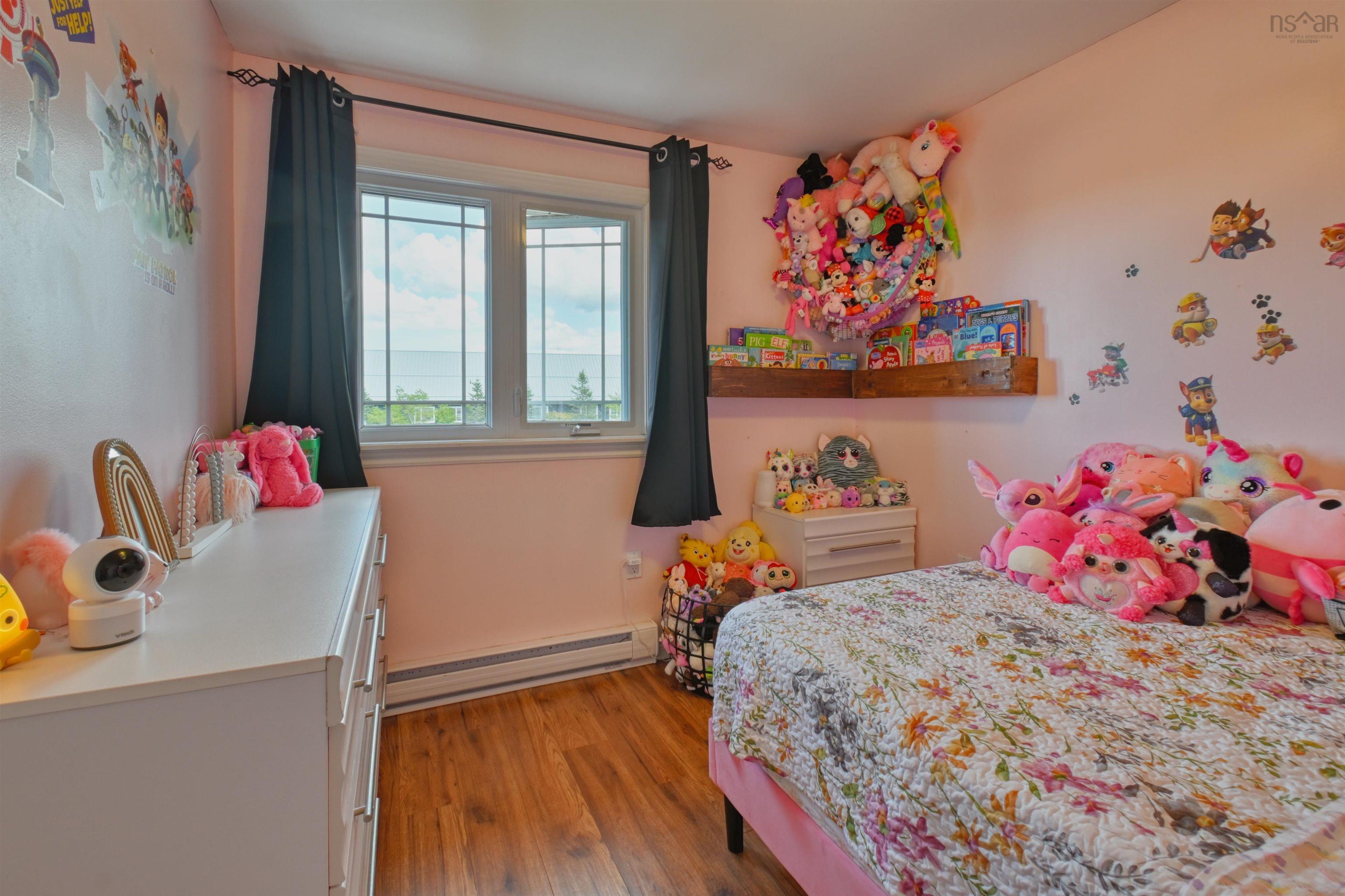 $346,700.00: 9307 Pepperell Street, St. Peter