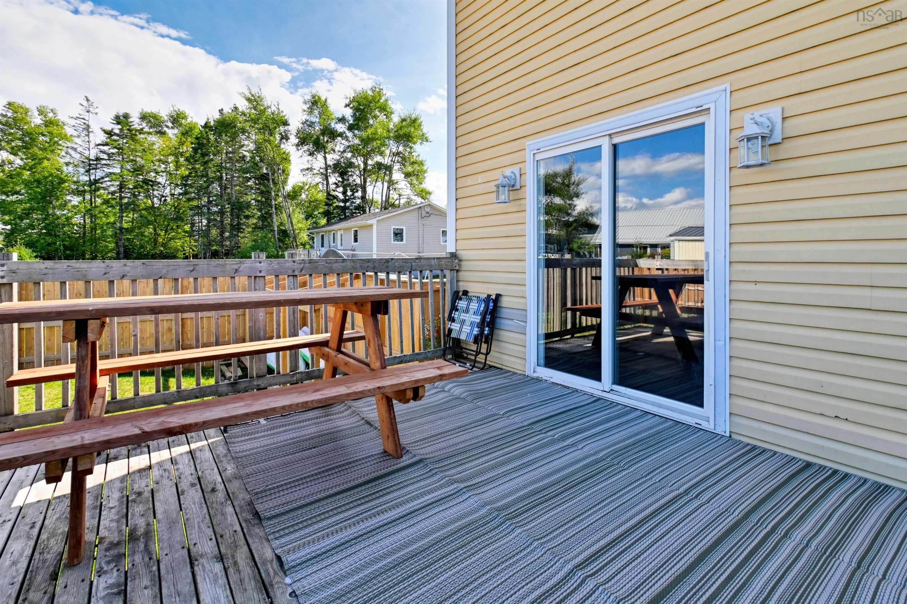 $346,700.00: 9307 Pepperell Street, St. Peter