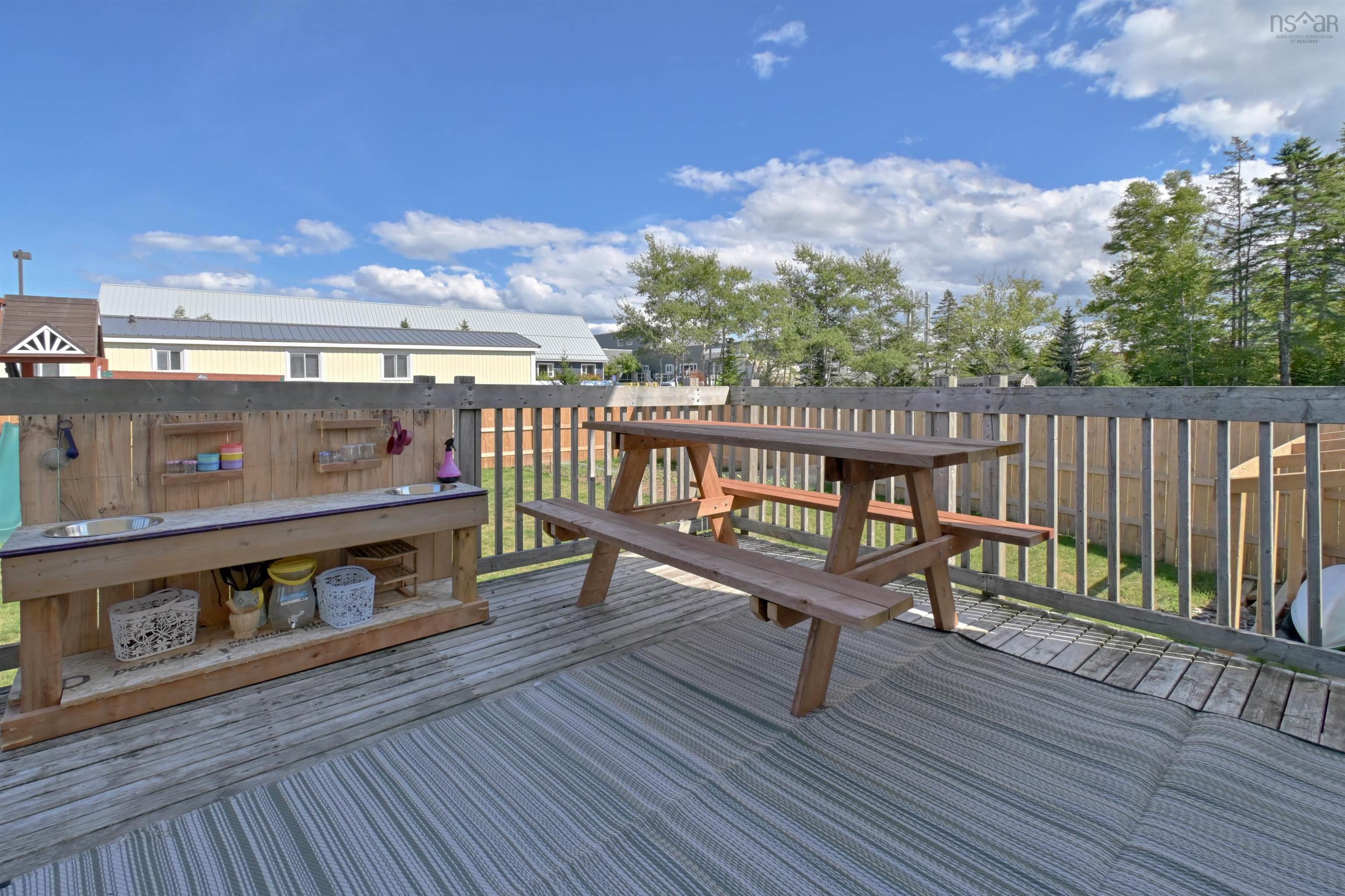 $346,700.00: 9307 Pepperell Street, St. Peter