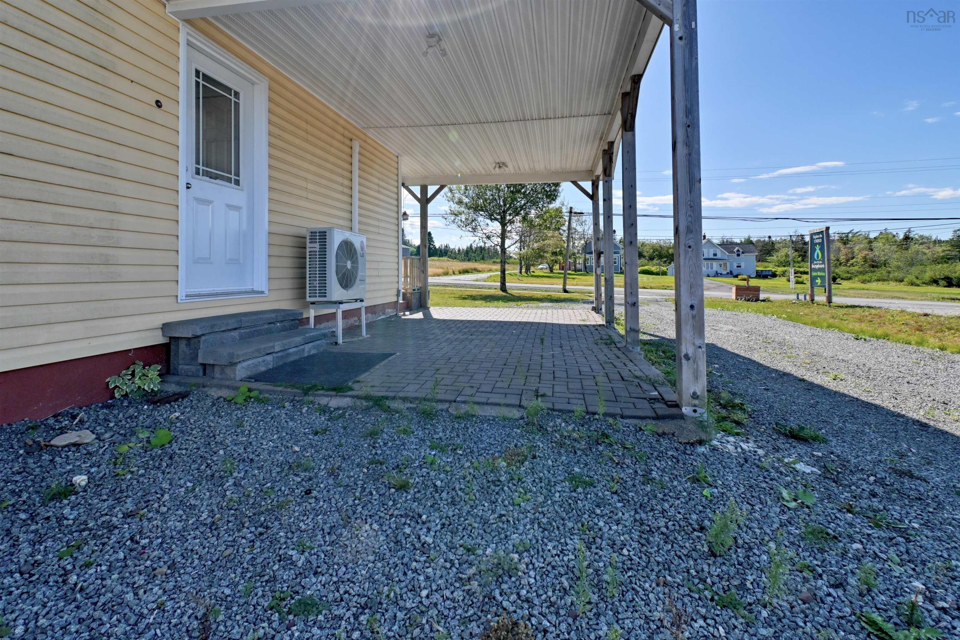 $346,700.00: 9307 Pepperell Street, St. Peter