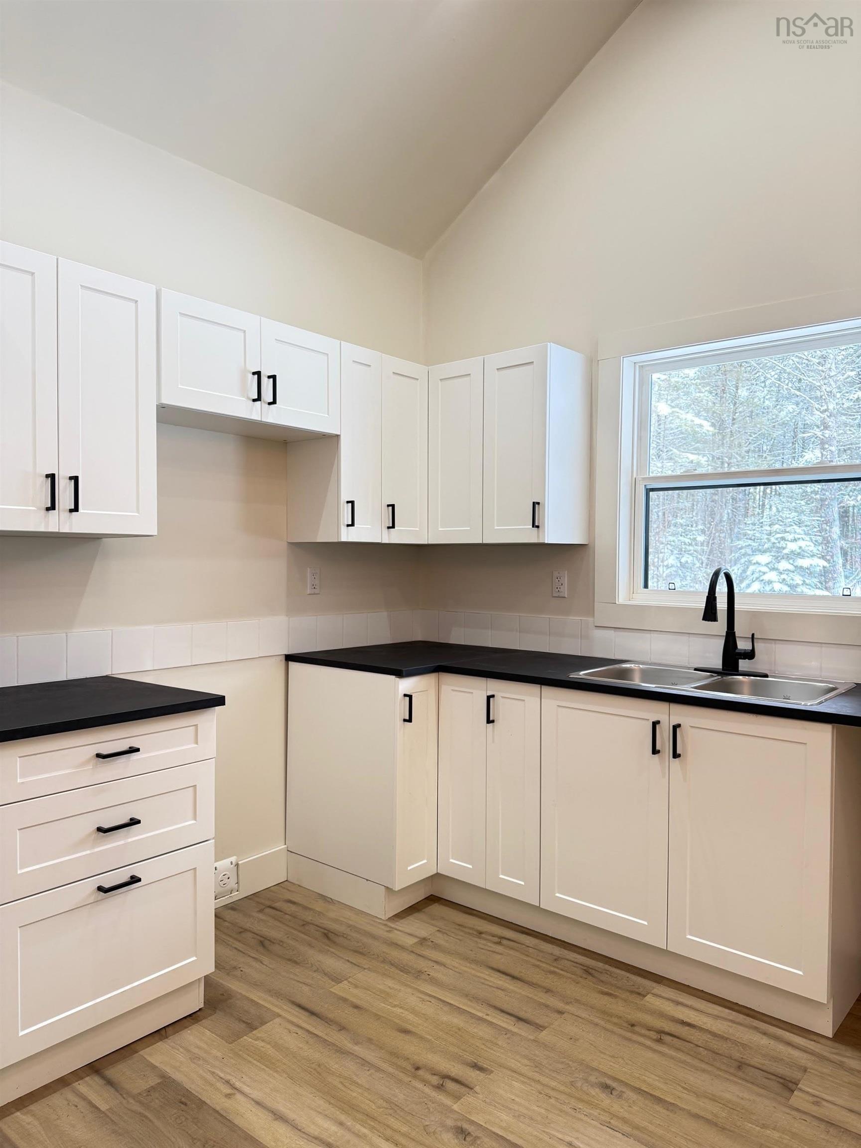 $279,900.00: 114 TIMBERLAND Road, South Range